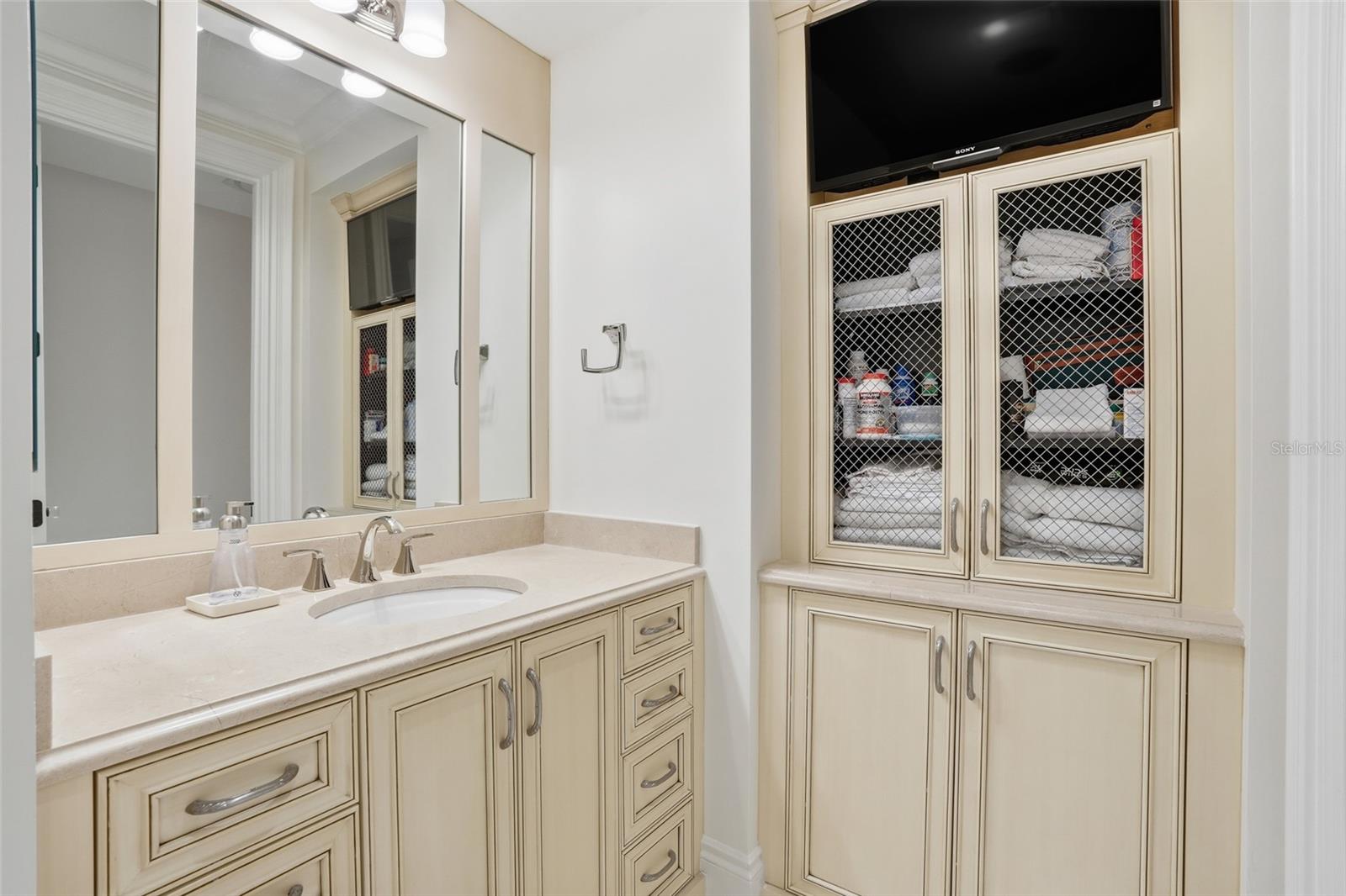 TB8462400 Property Photo