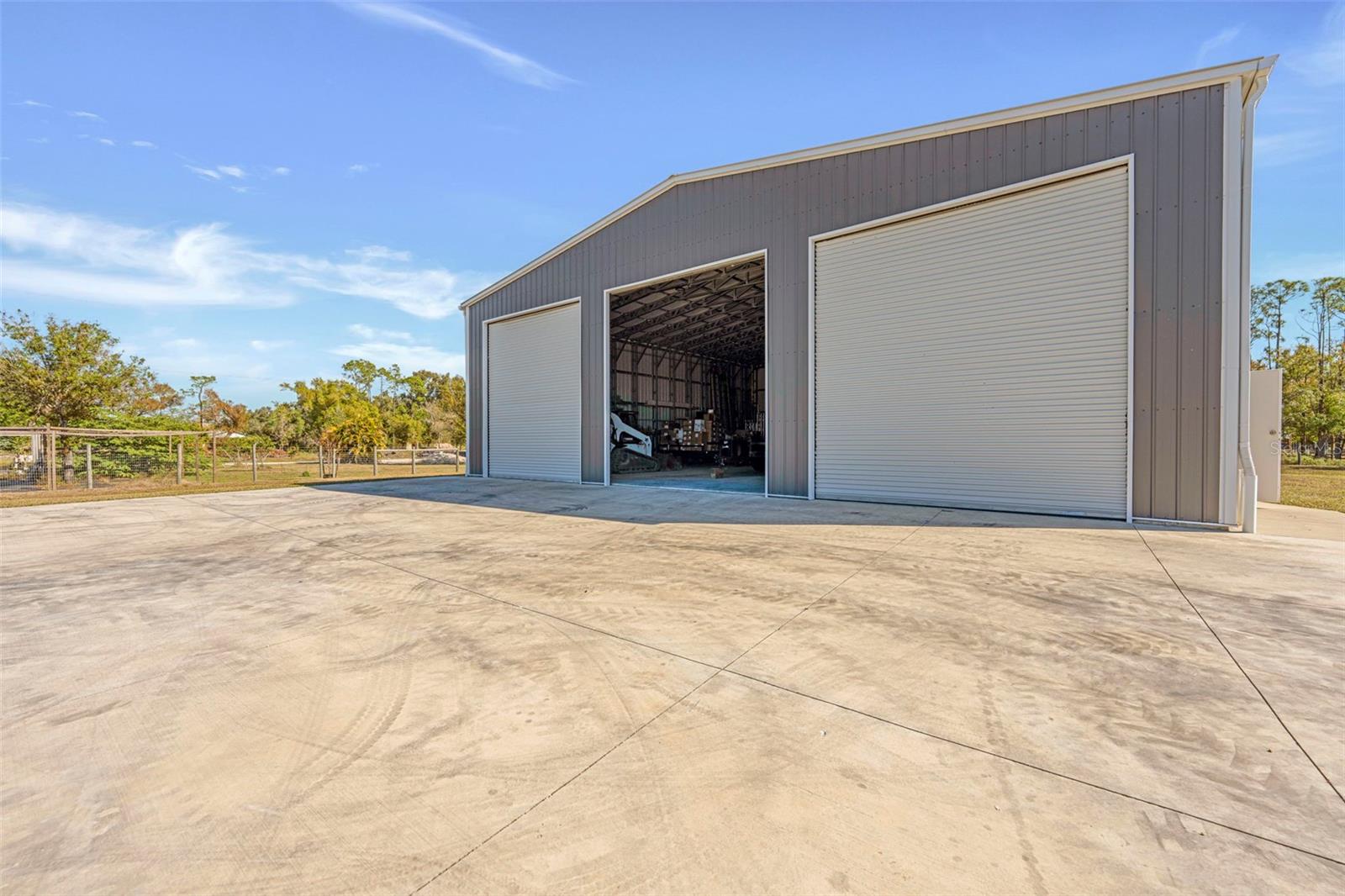 TB8462400 Property Photo