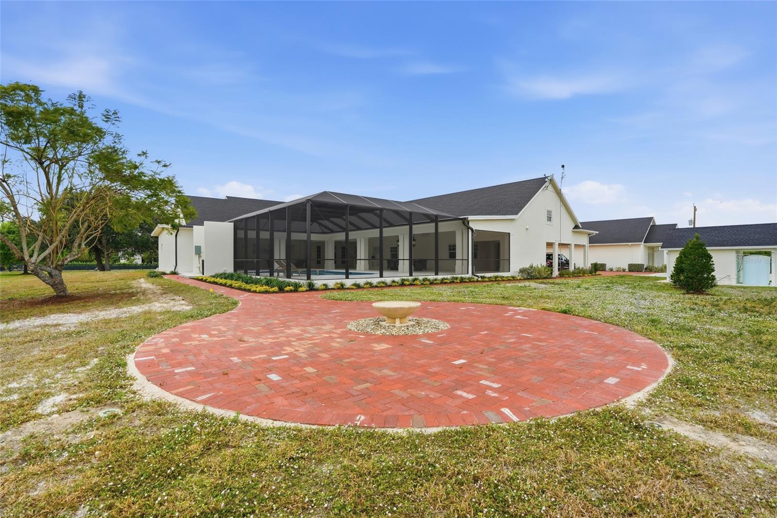 TB8462400 Property Photo