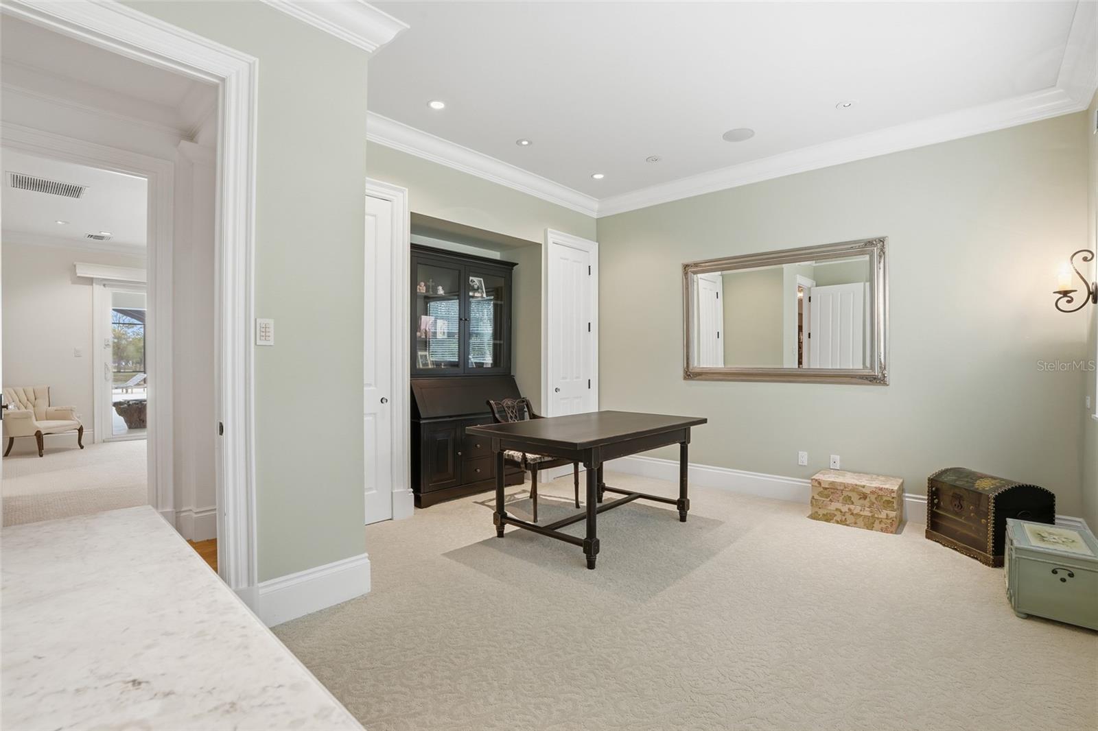 TB8462400 Property Photo