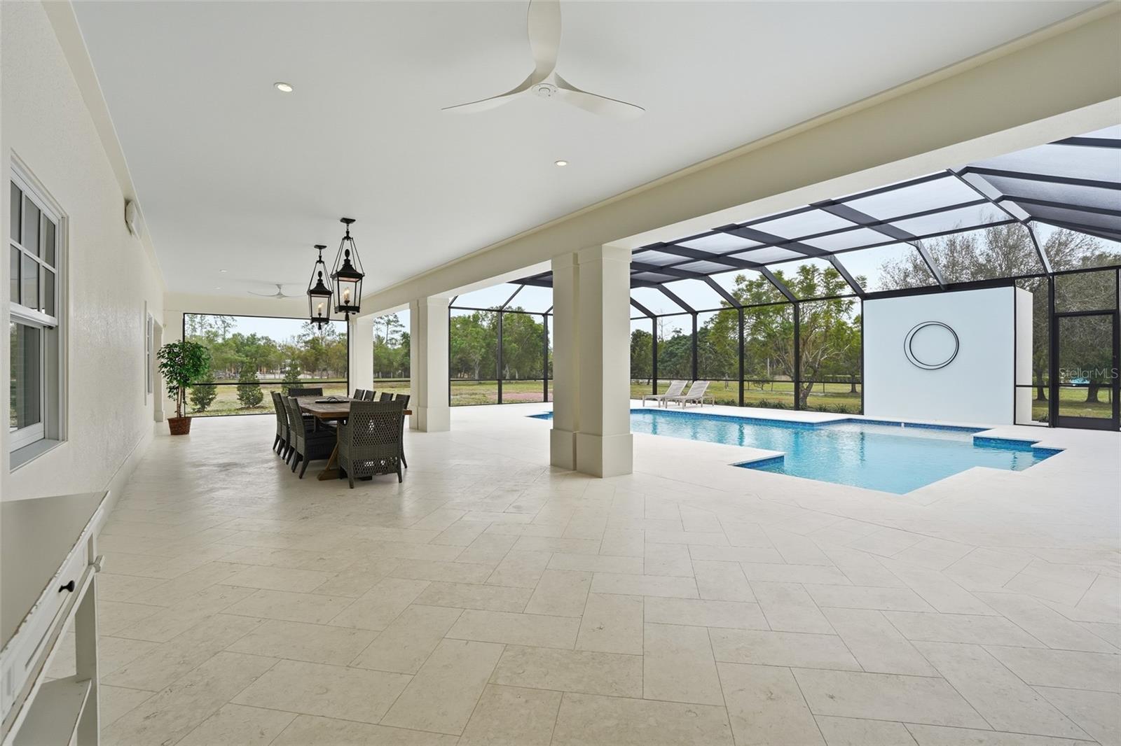 TB8462400 Property Photo