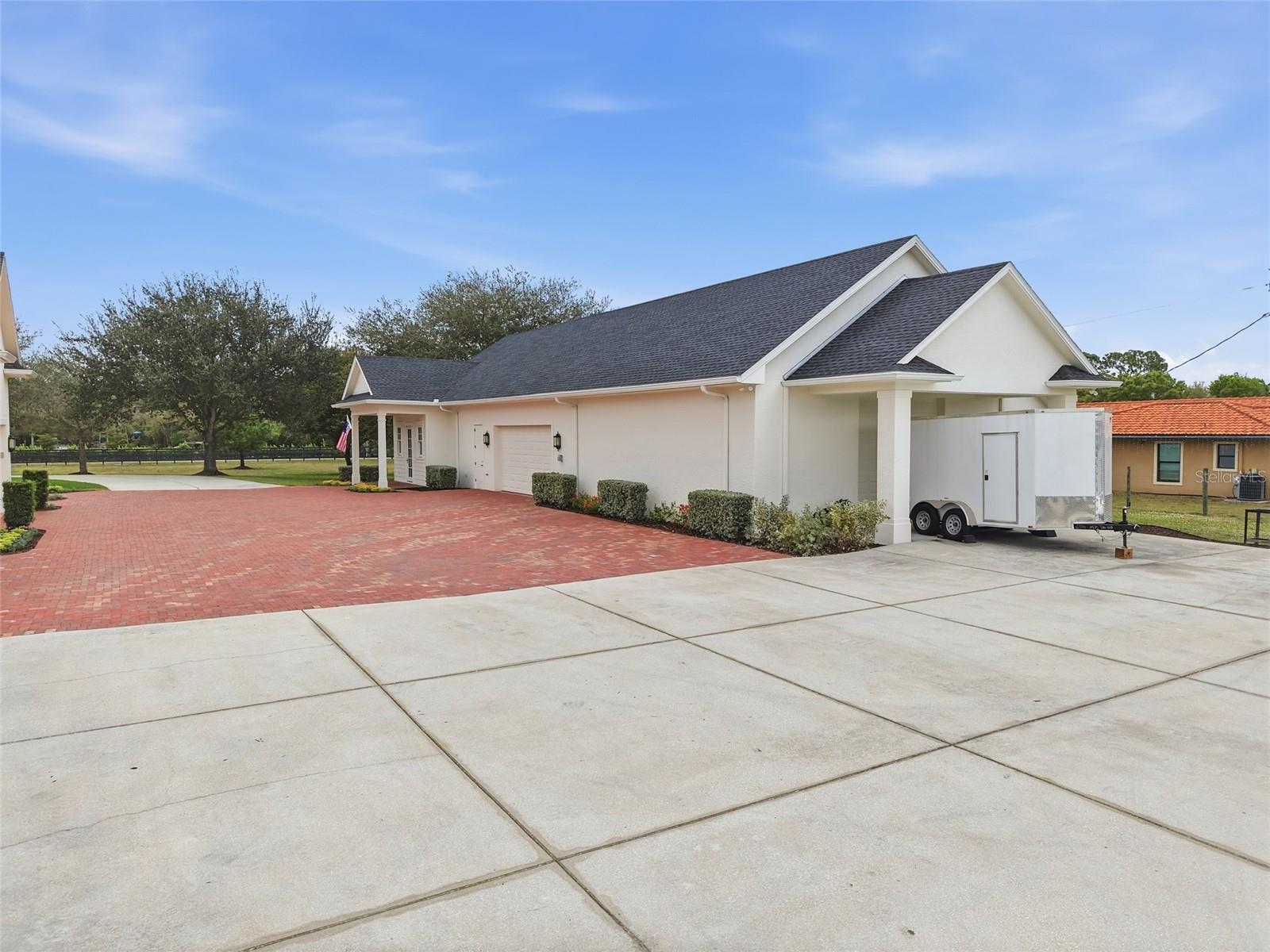 TB8462400 Property Photo