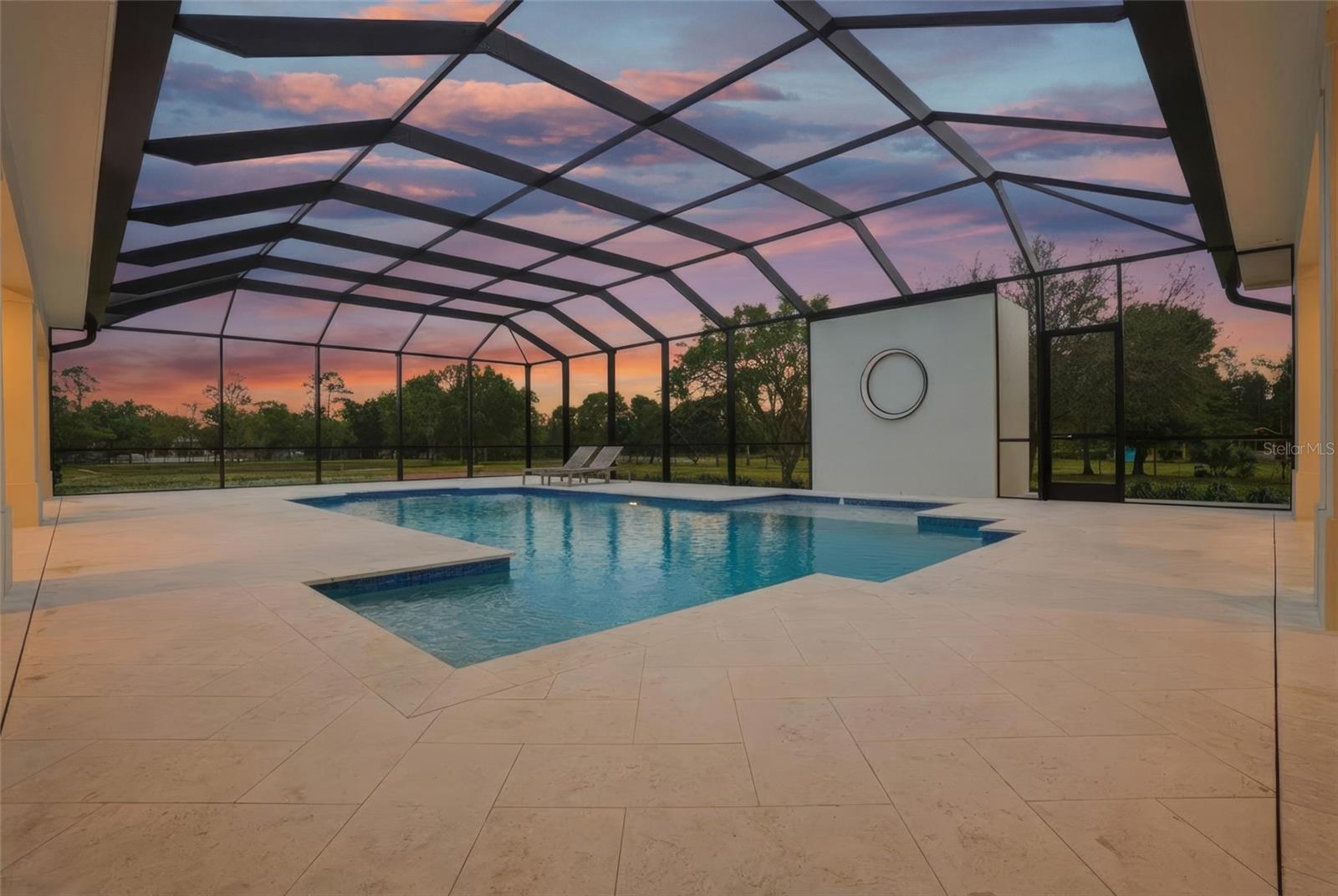 TB8462400 Property Photo