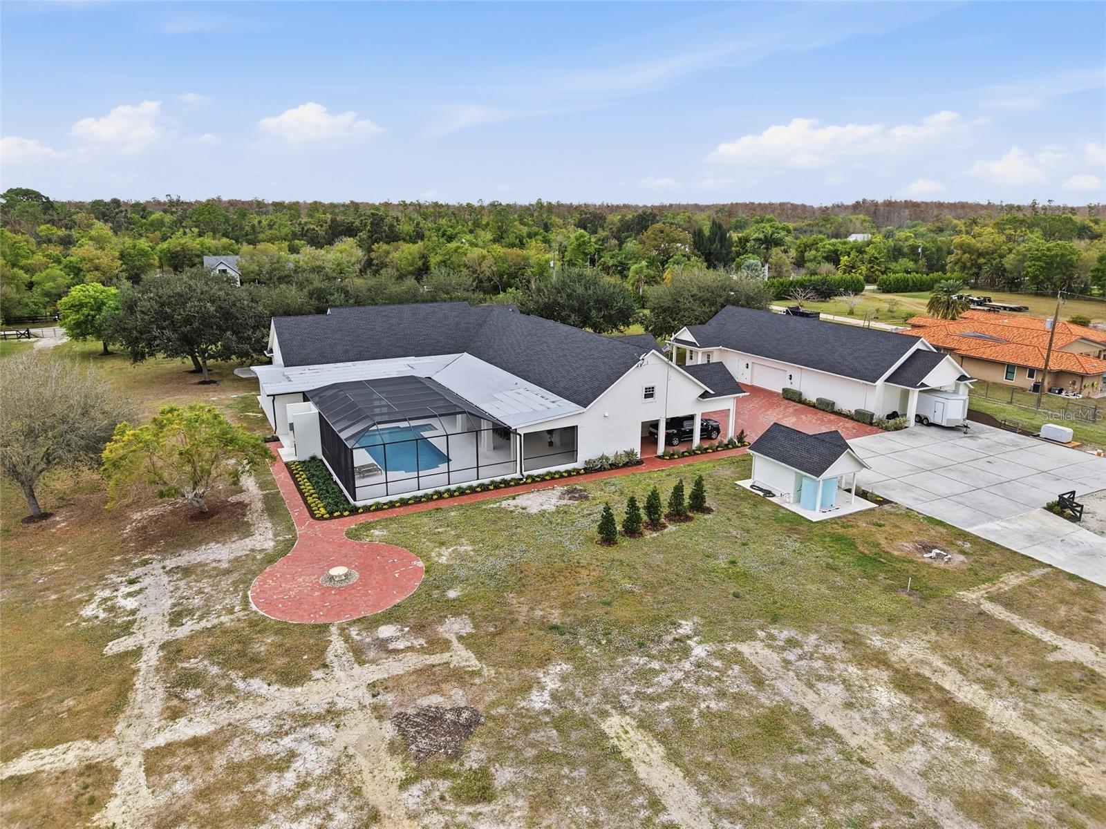 TB8462400 Property Photo