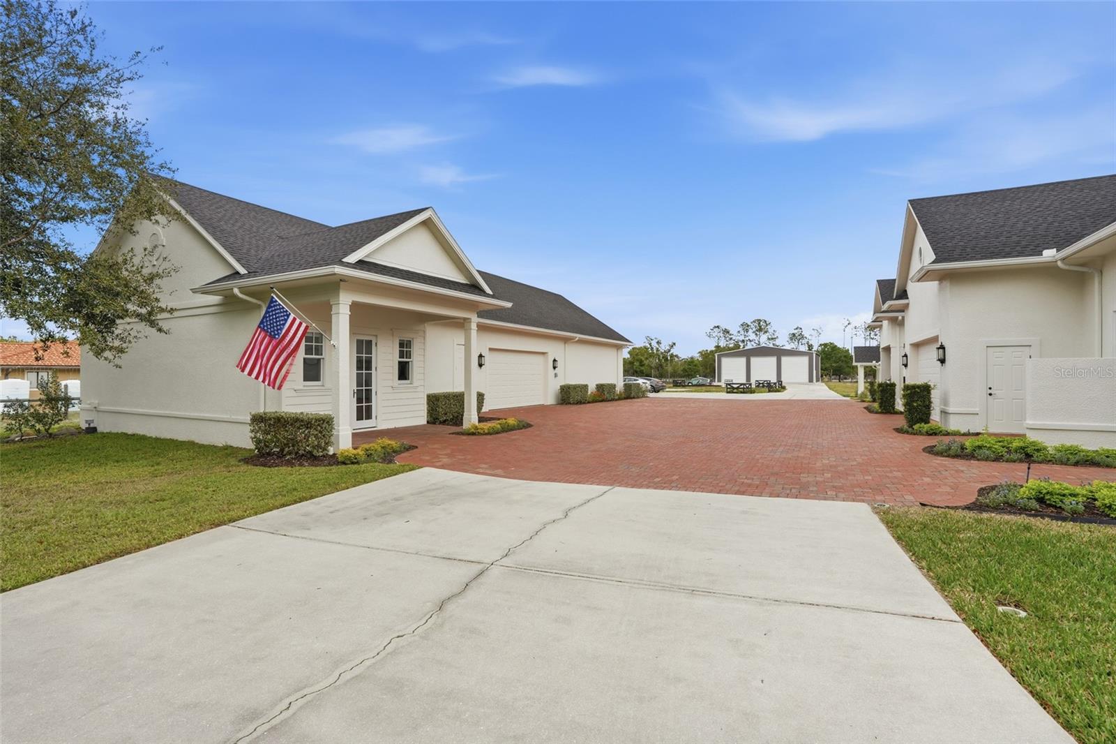 TB8462400 Property Photo