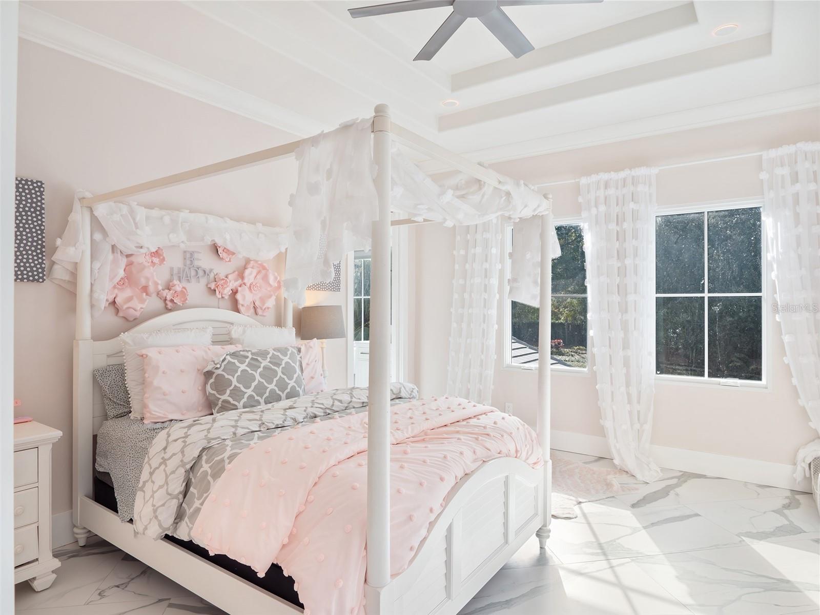 O6372197 Property Photo