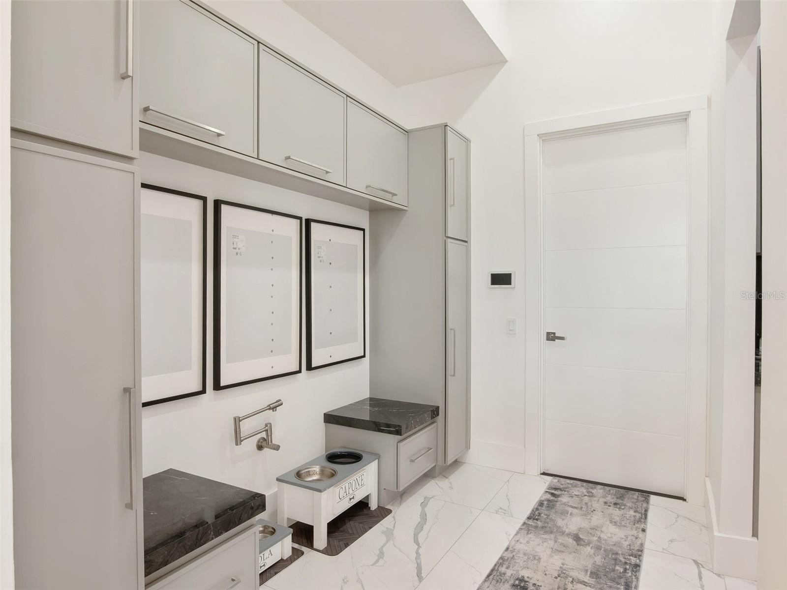 O6372197 Property Photo