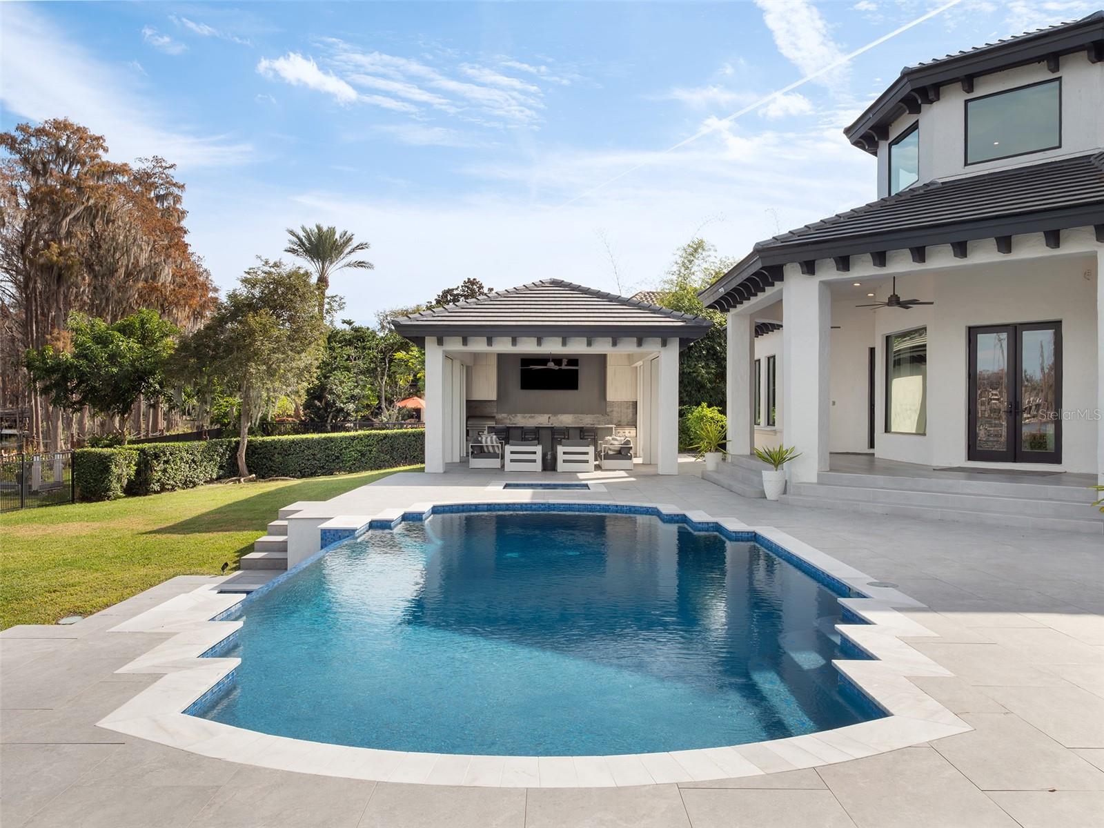 O6372197 Property Photo