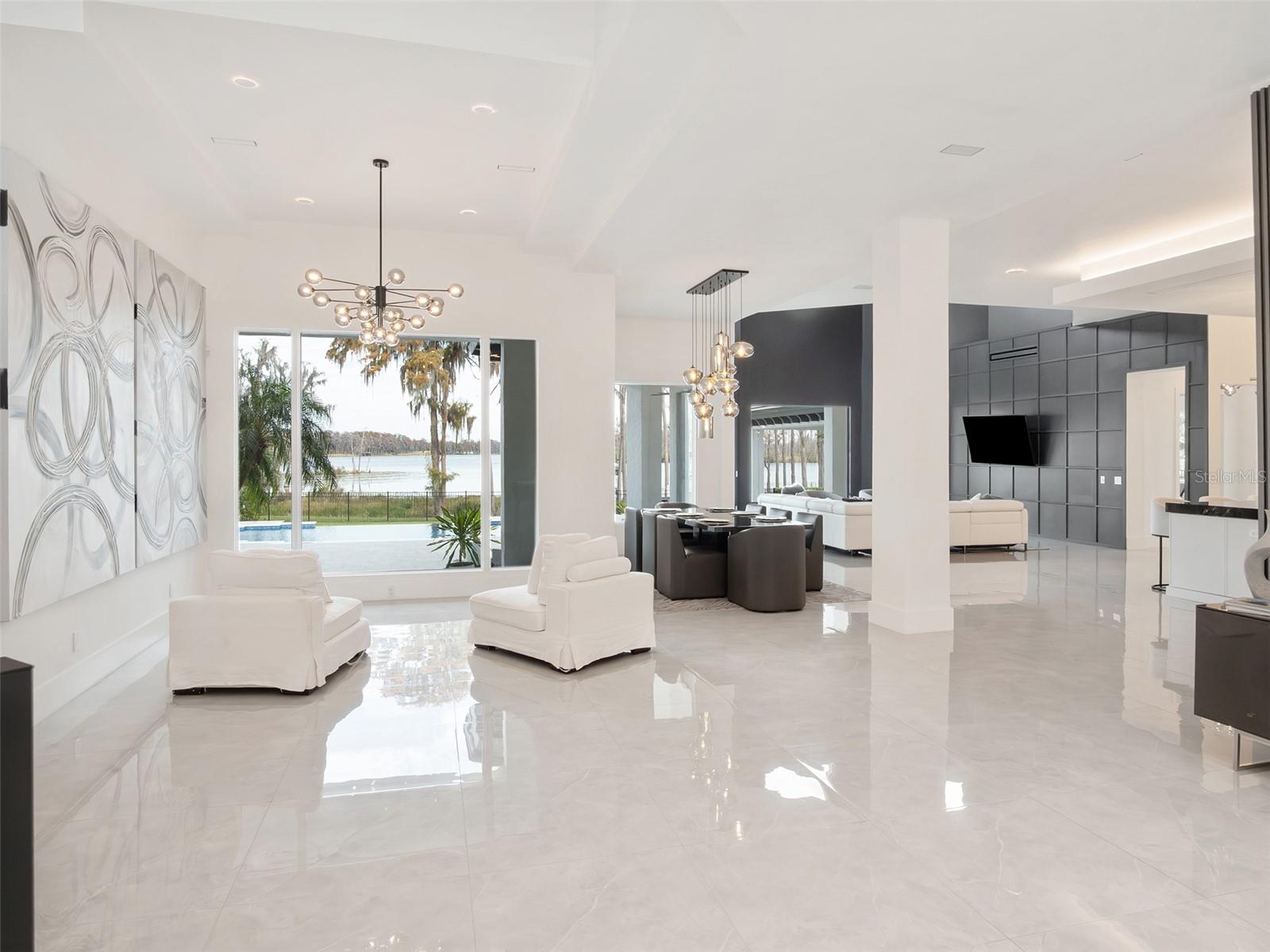 O6372197 Property Photo