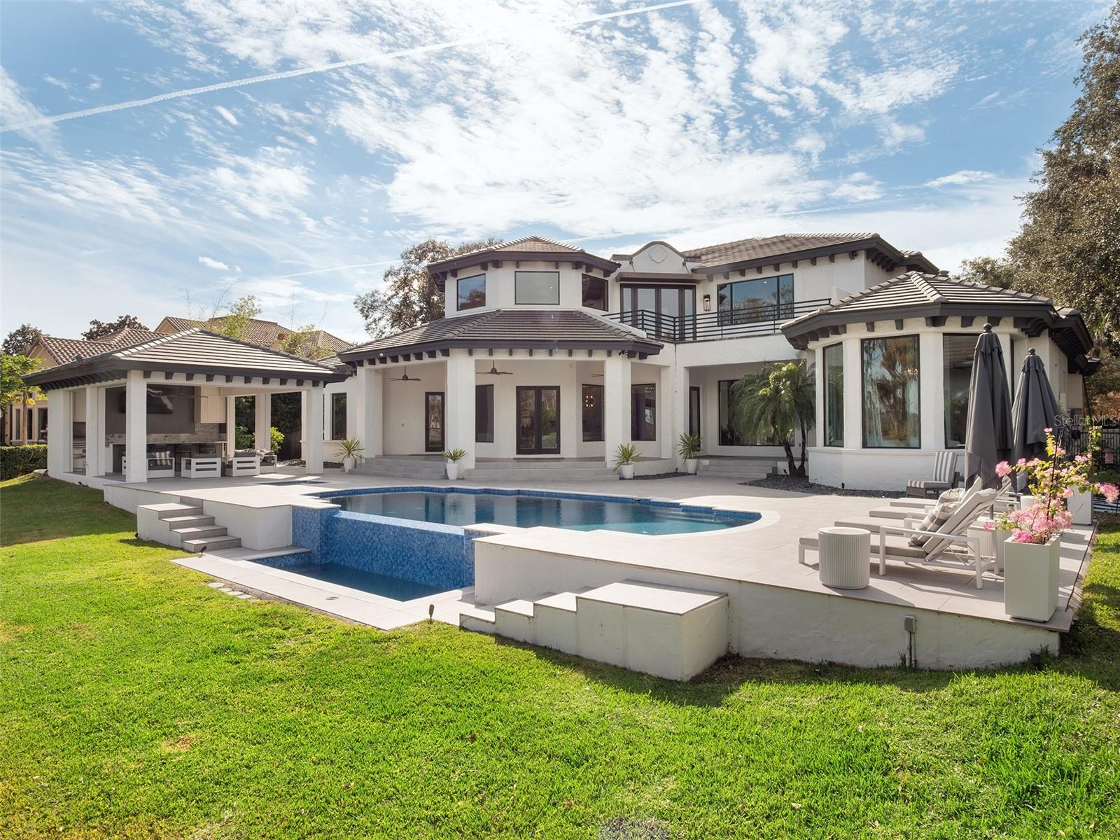 O6372197 Property Photo