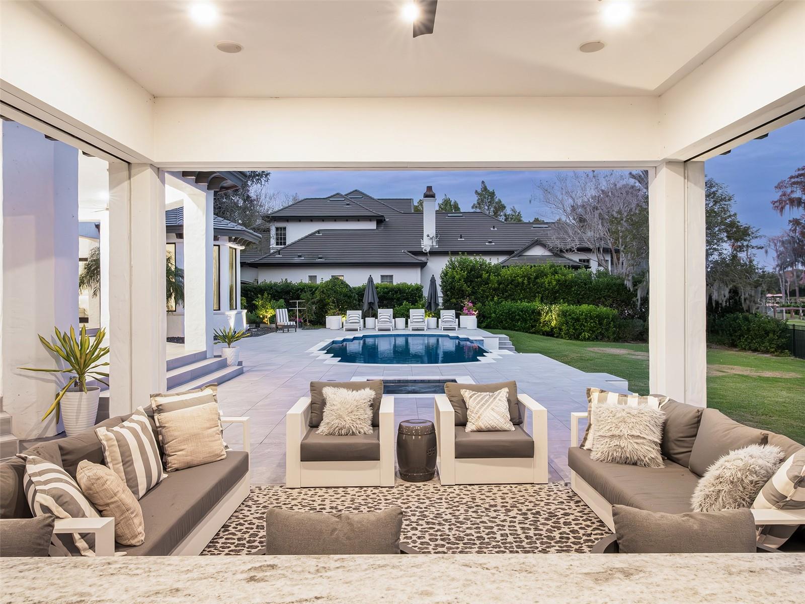 O6372197 Property Photo