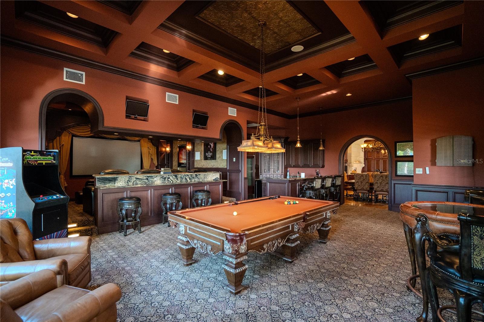 TB8462413 Property Photo