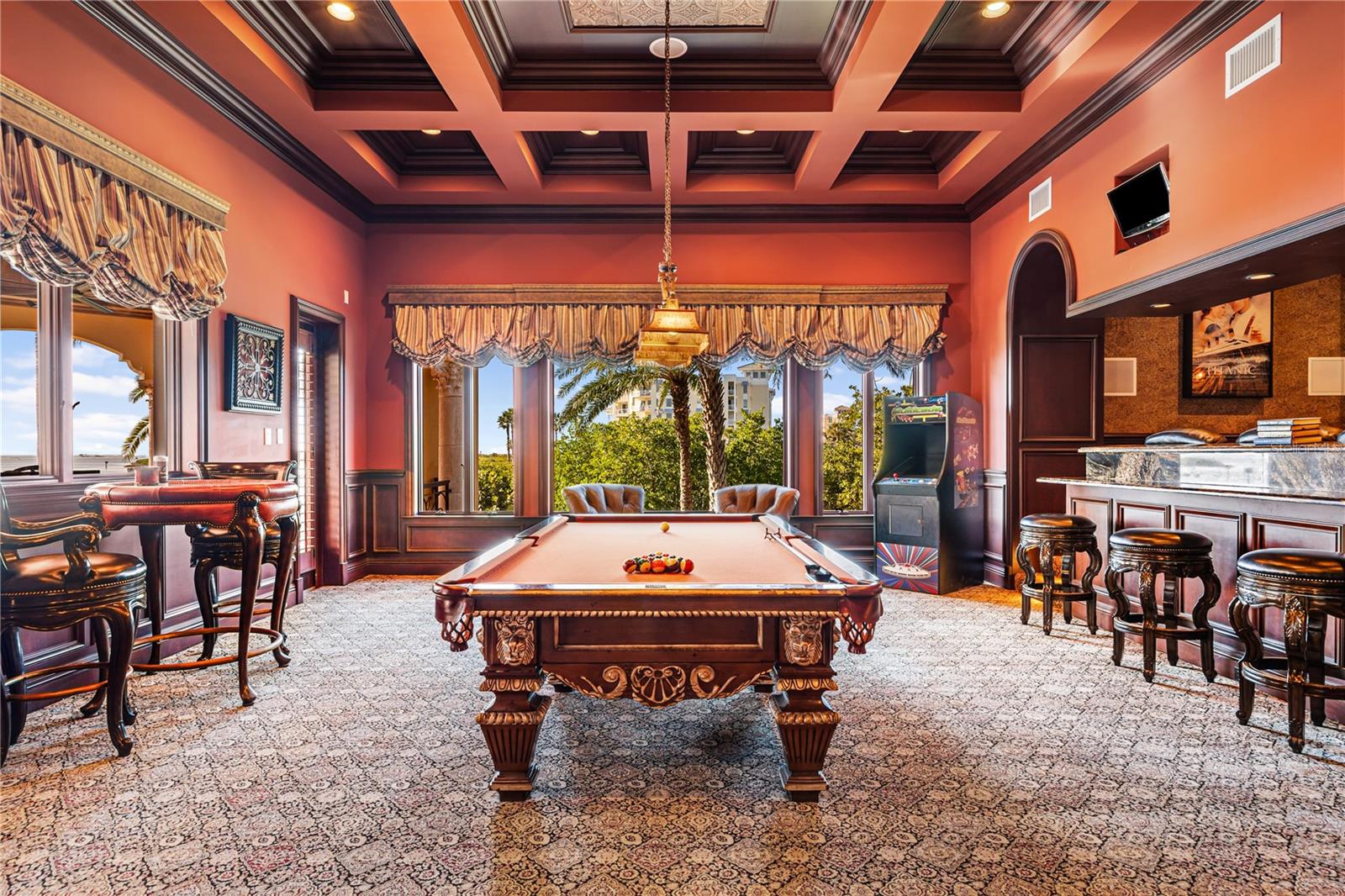 TB8462413 Property Photo