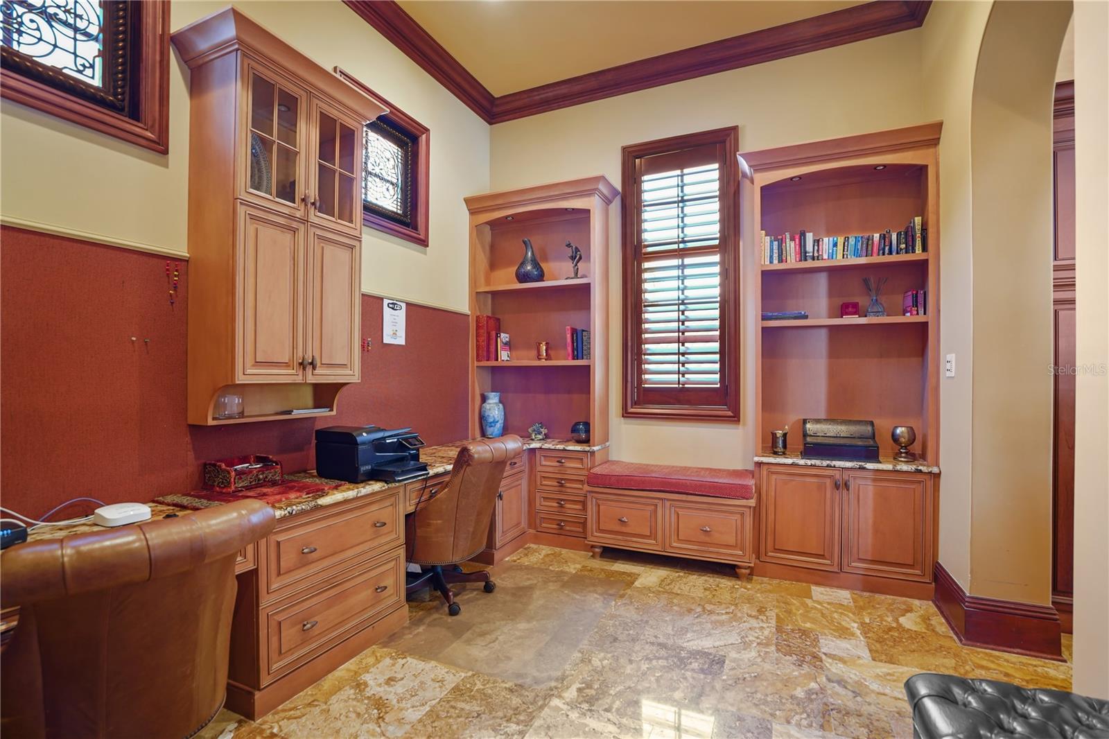 TB8462413 Property Photo