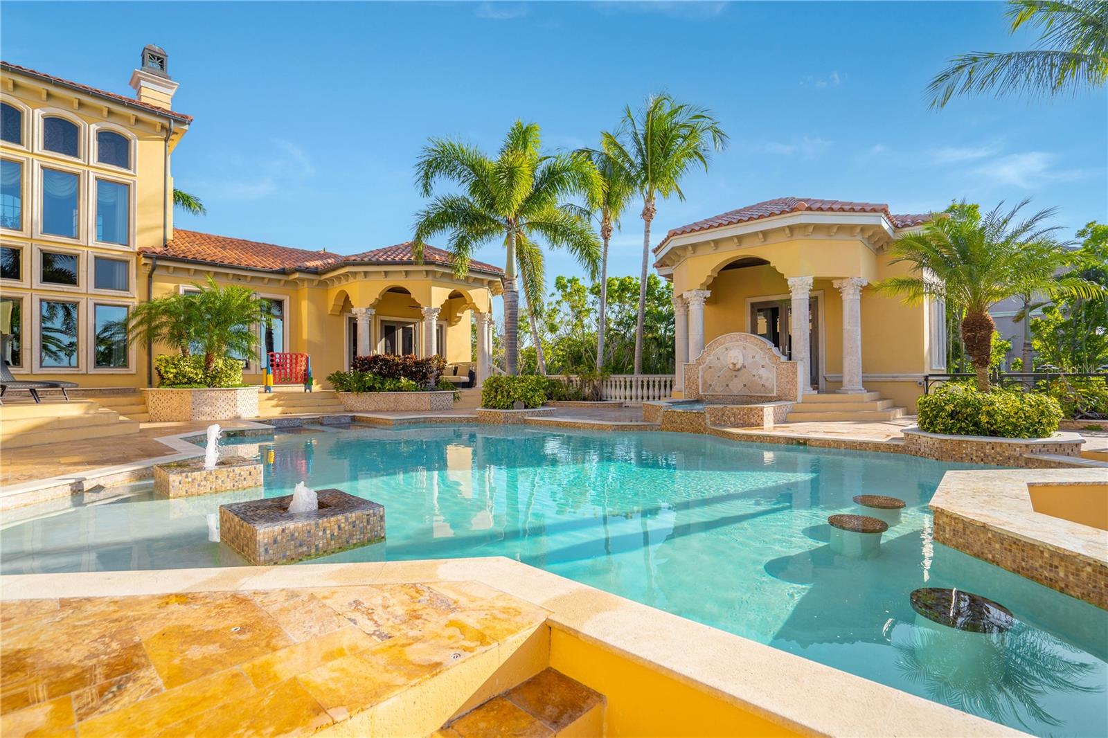 TB8462413 Property Photo