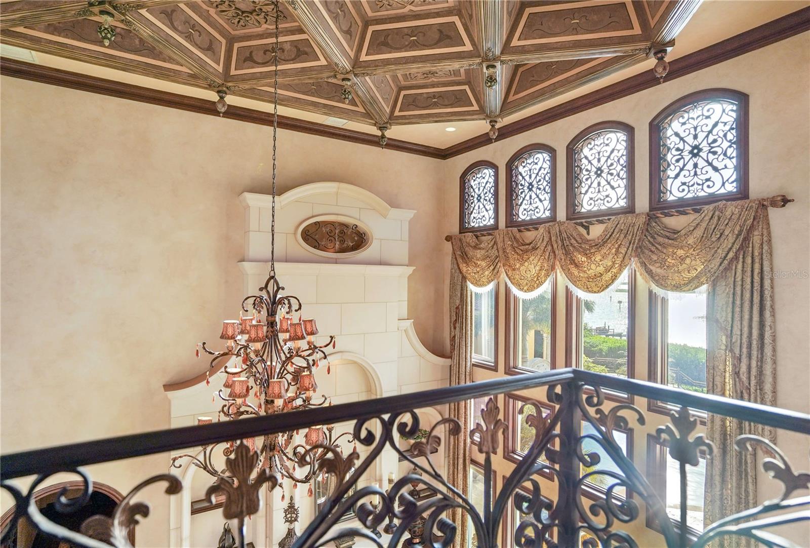 TB8462413 Property Photo