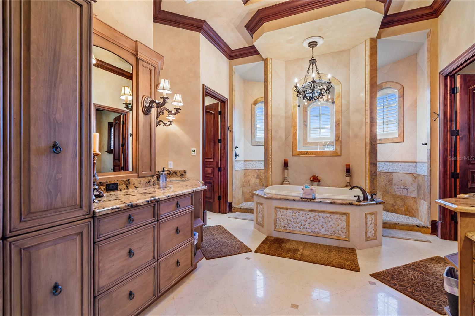 TB8462413 Property Photo