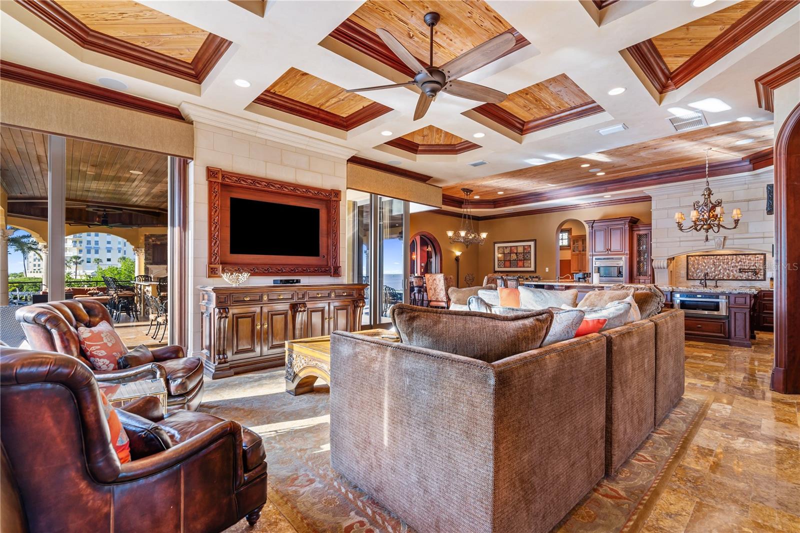 TB8462413 Property Photo