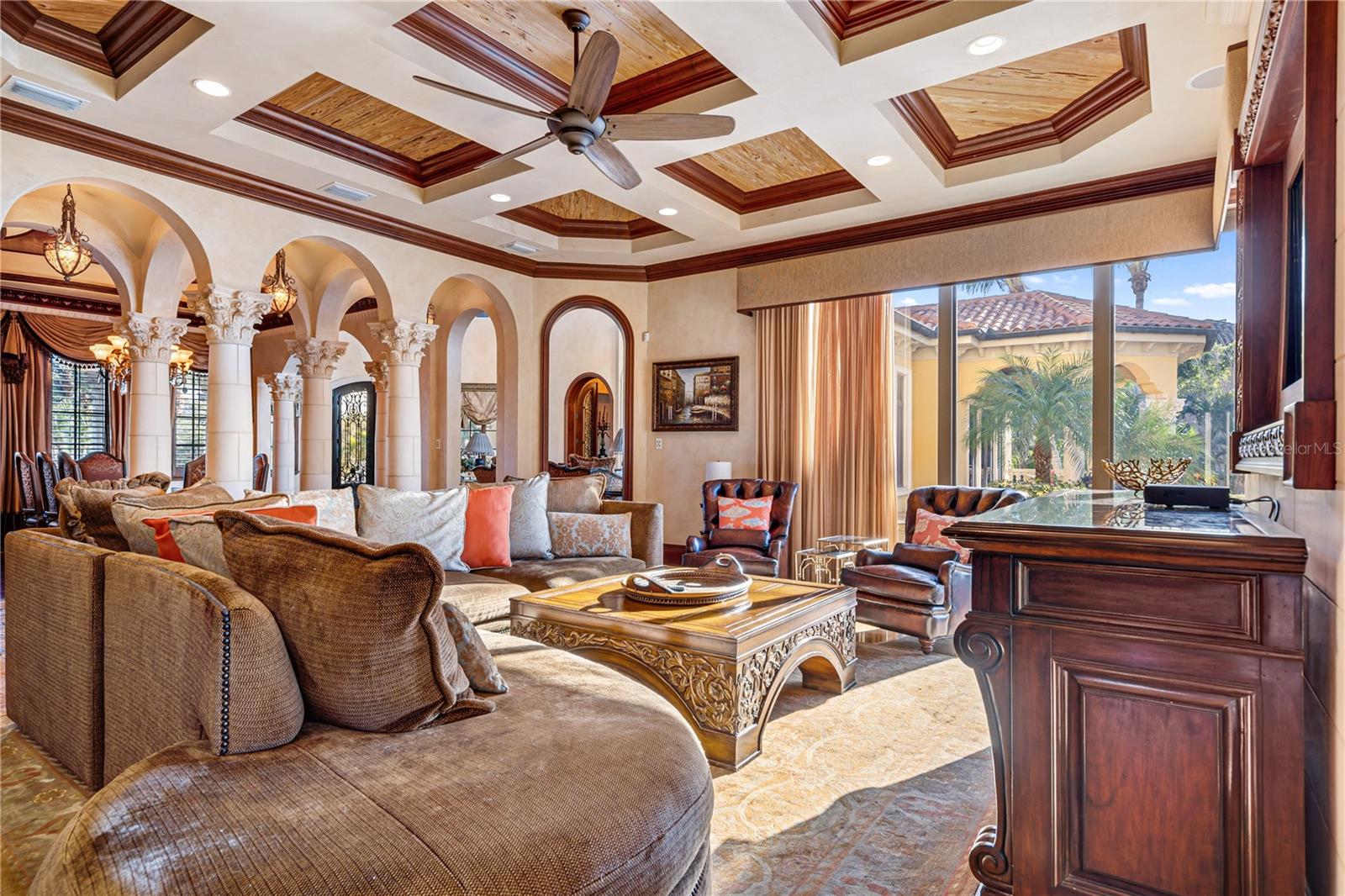 TB8462413 Property Photo