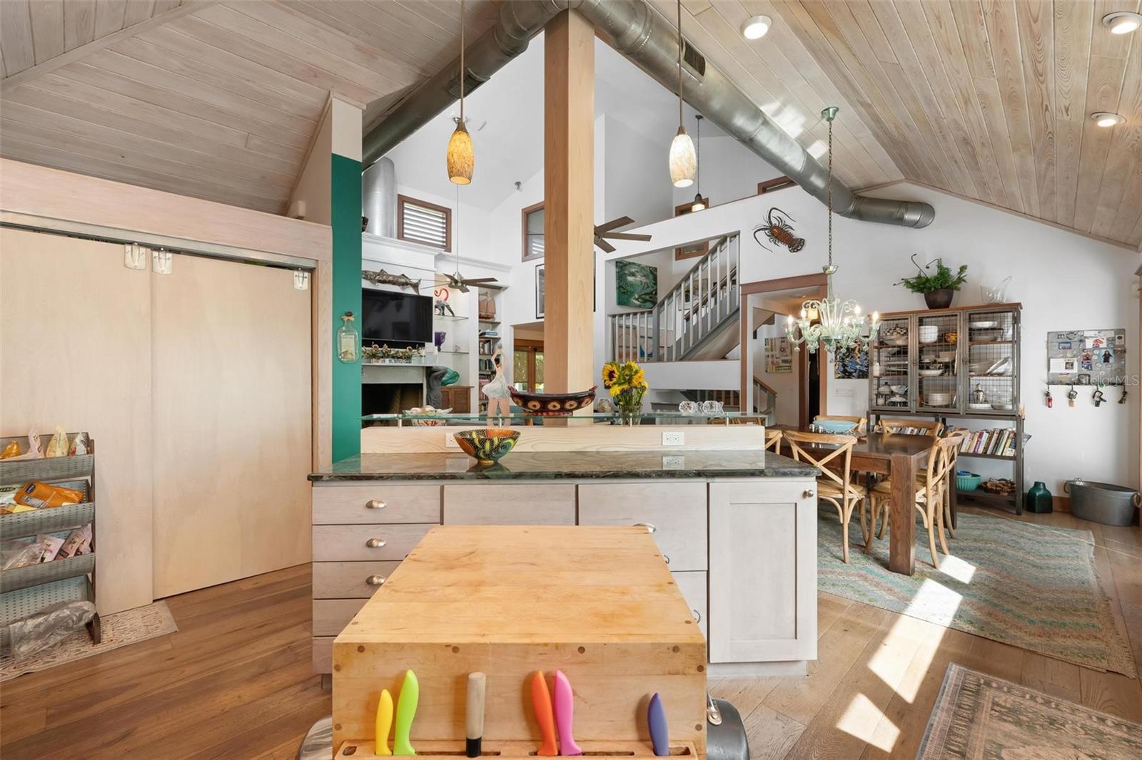 TB8462487 Property Photo