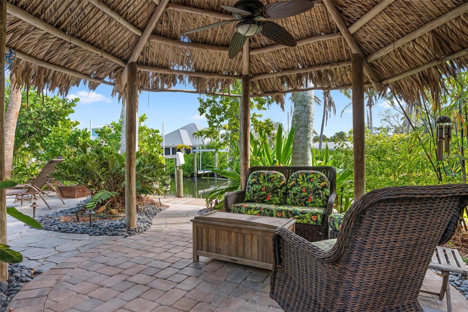 TB8462487 Property Photo