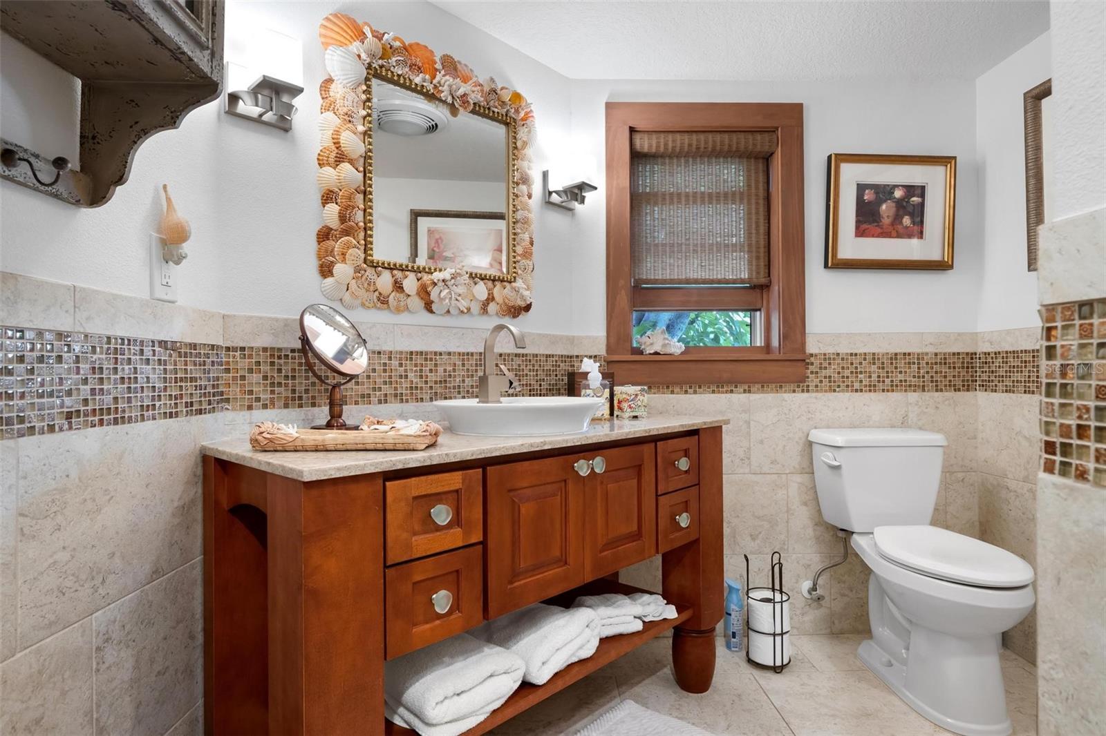 TB8462487 Property Photo