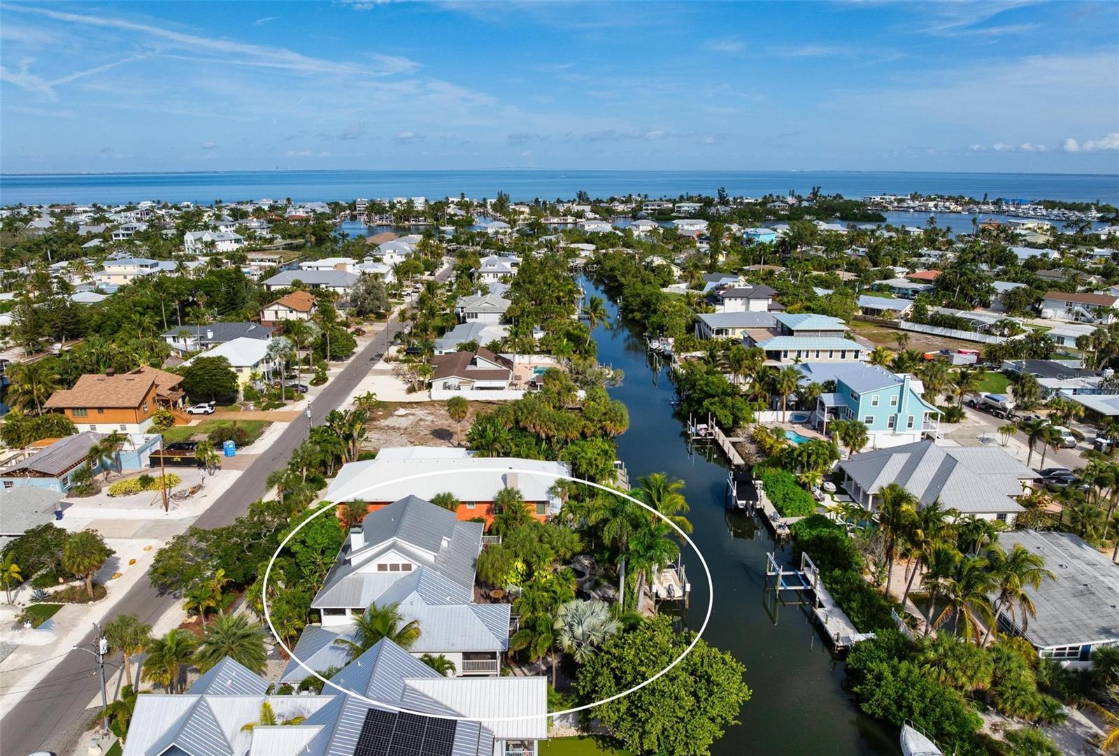 TB8462487 Property Photo