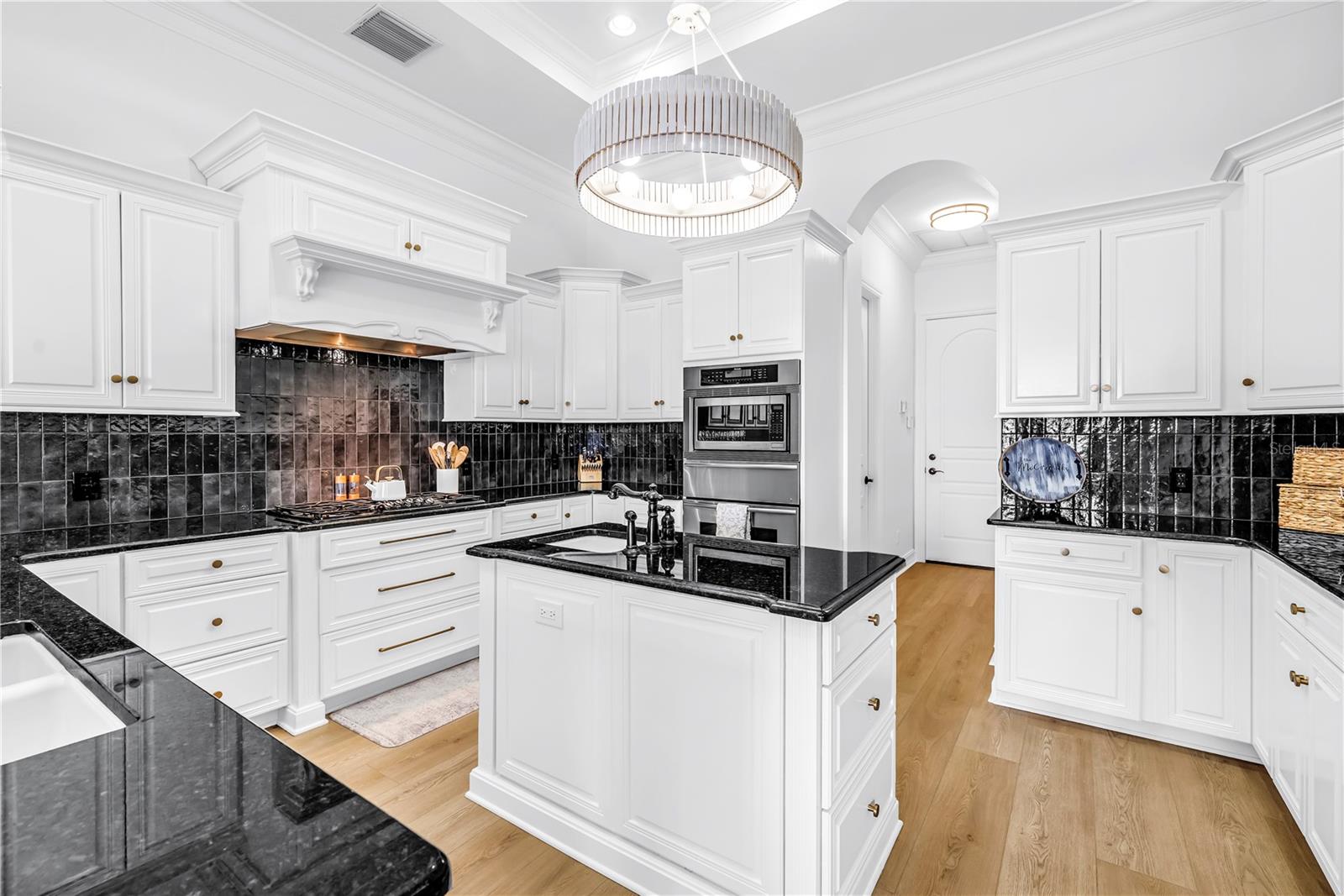 TB8462560 Property Photo