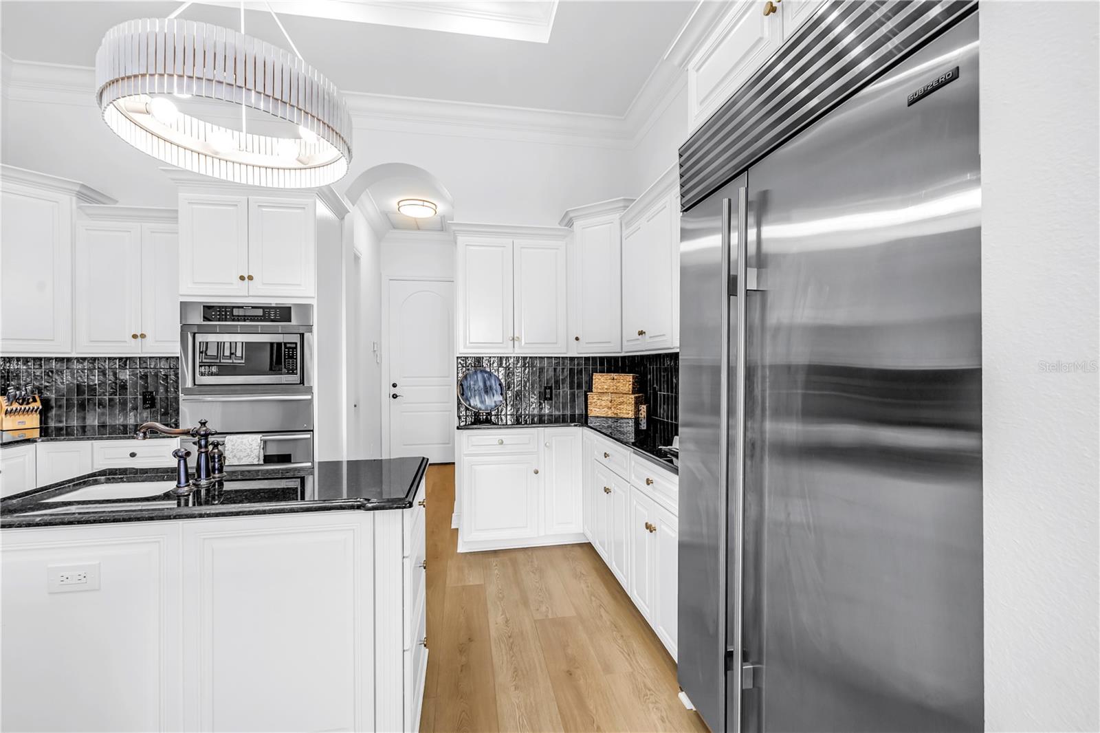 TB8462560 Property Photo