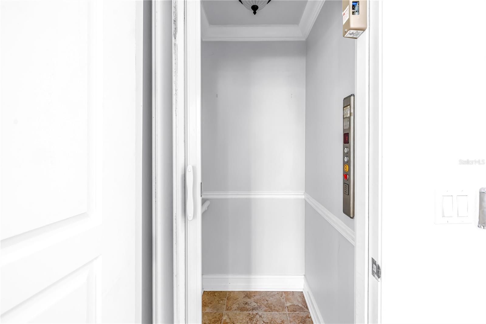 TB8462560 Property Photo