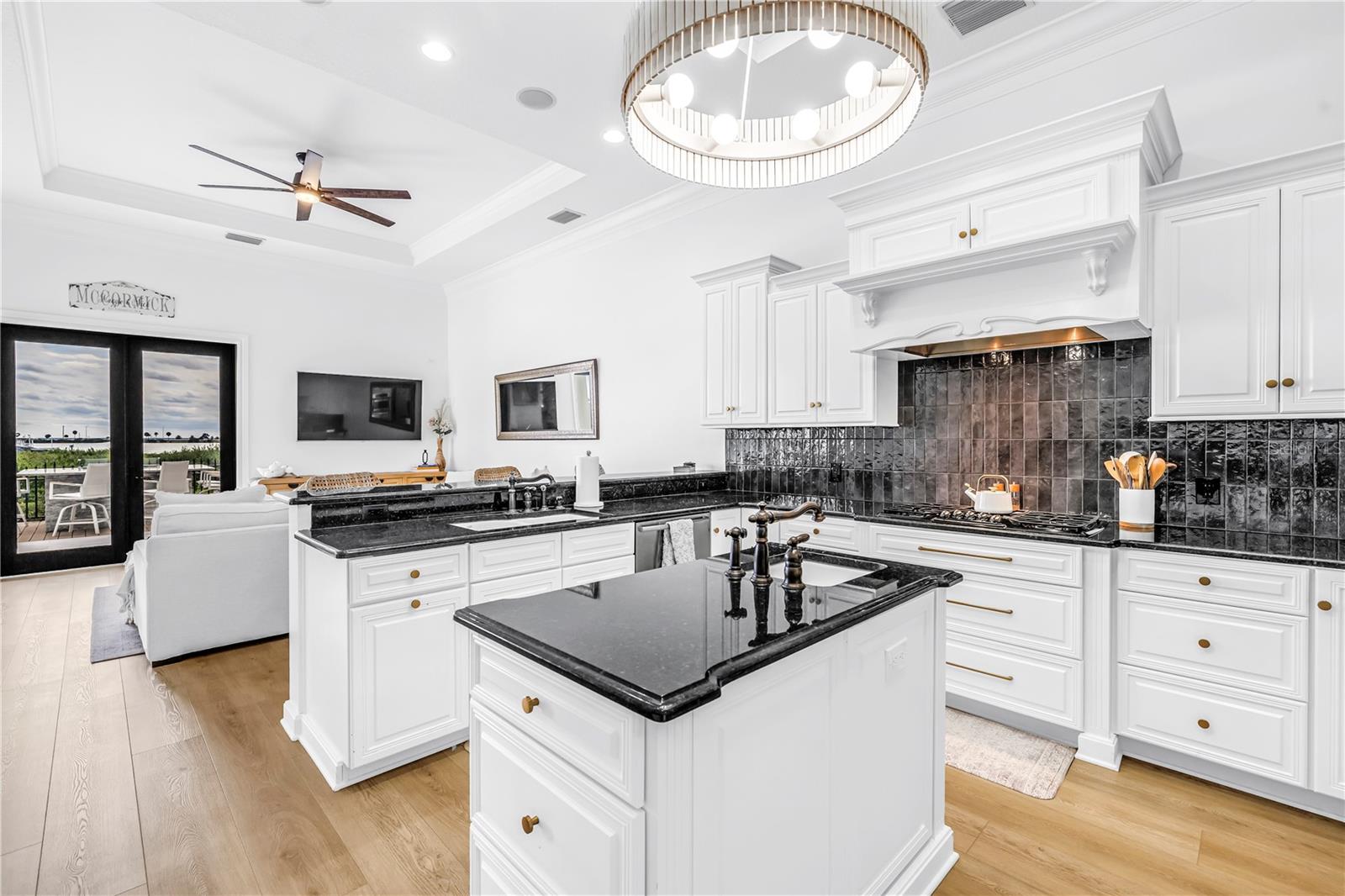 TB8462560 Property Photo