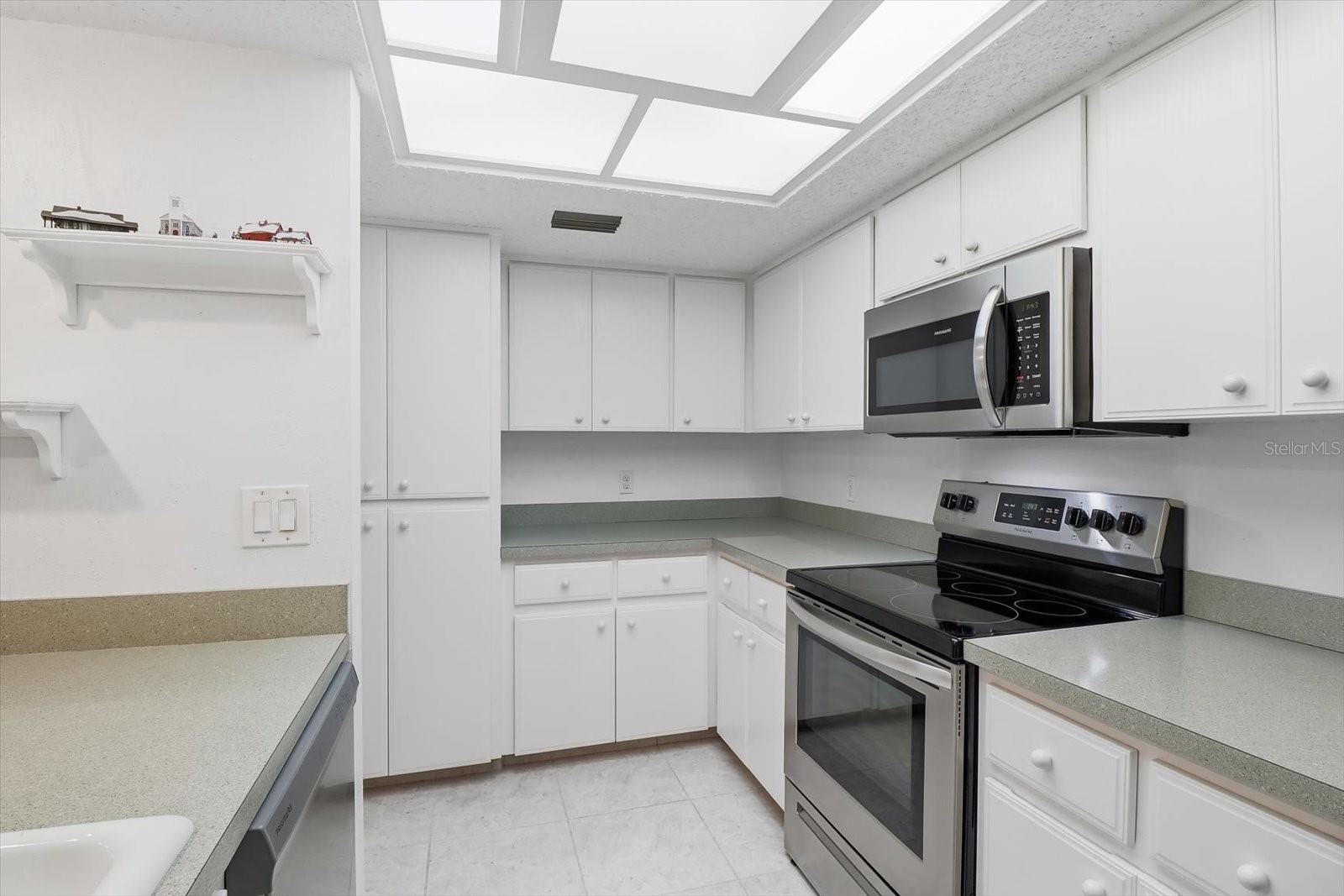 95 GOLFVIEW DR, HOMOSASSA, FL, 34446