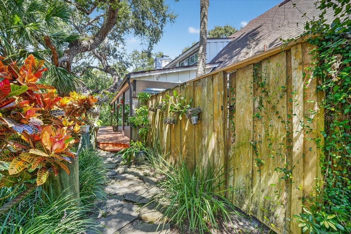 120 BEACH ST, PONCE INLET, FL, 32127