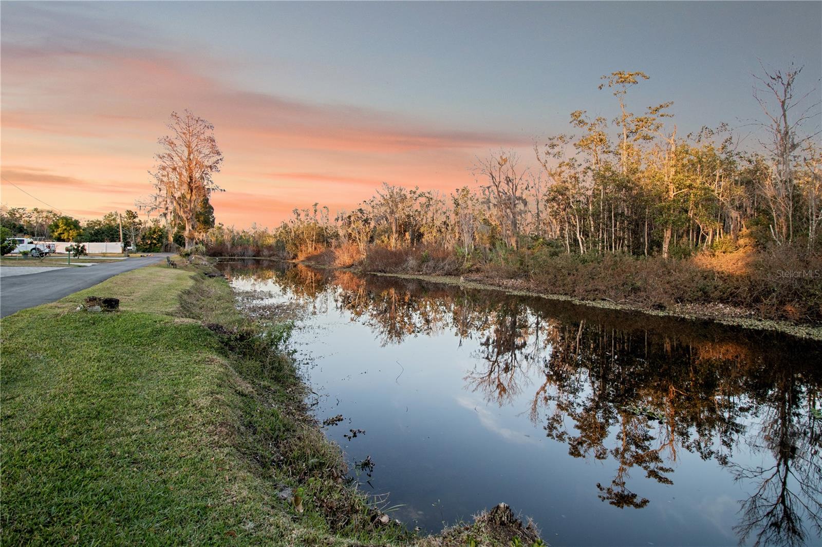 601 LAKE PANSY DR NW, WINTER HAVEN, FL, 33881