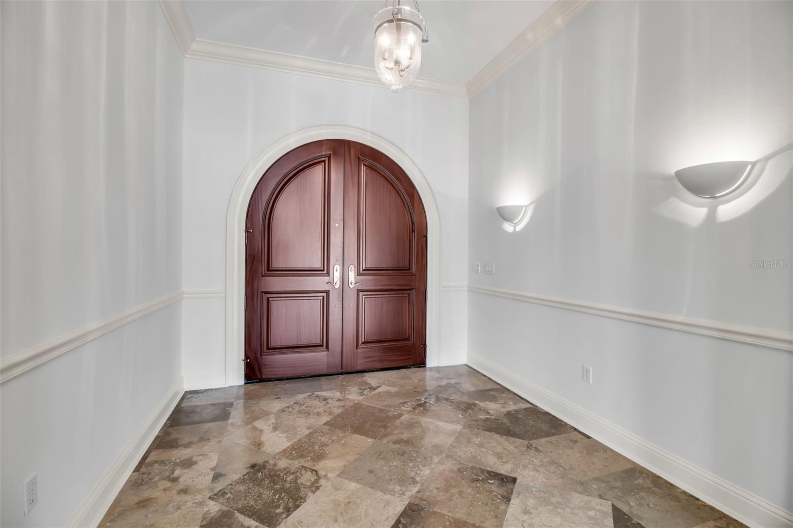 A4677509 Property Photo