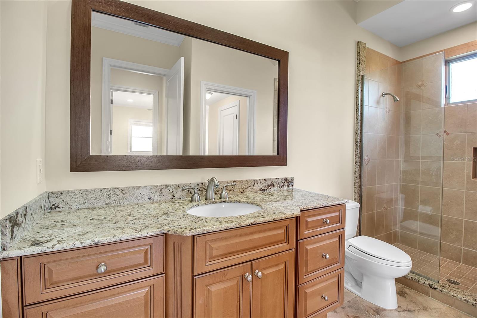 A4677509 Property Photo