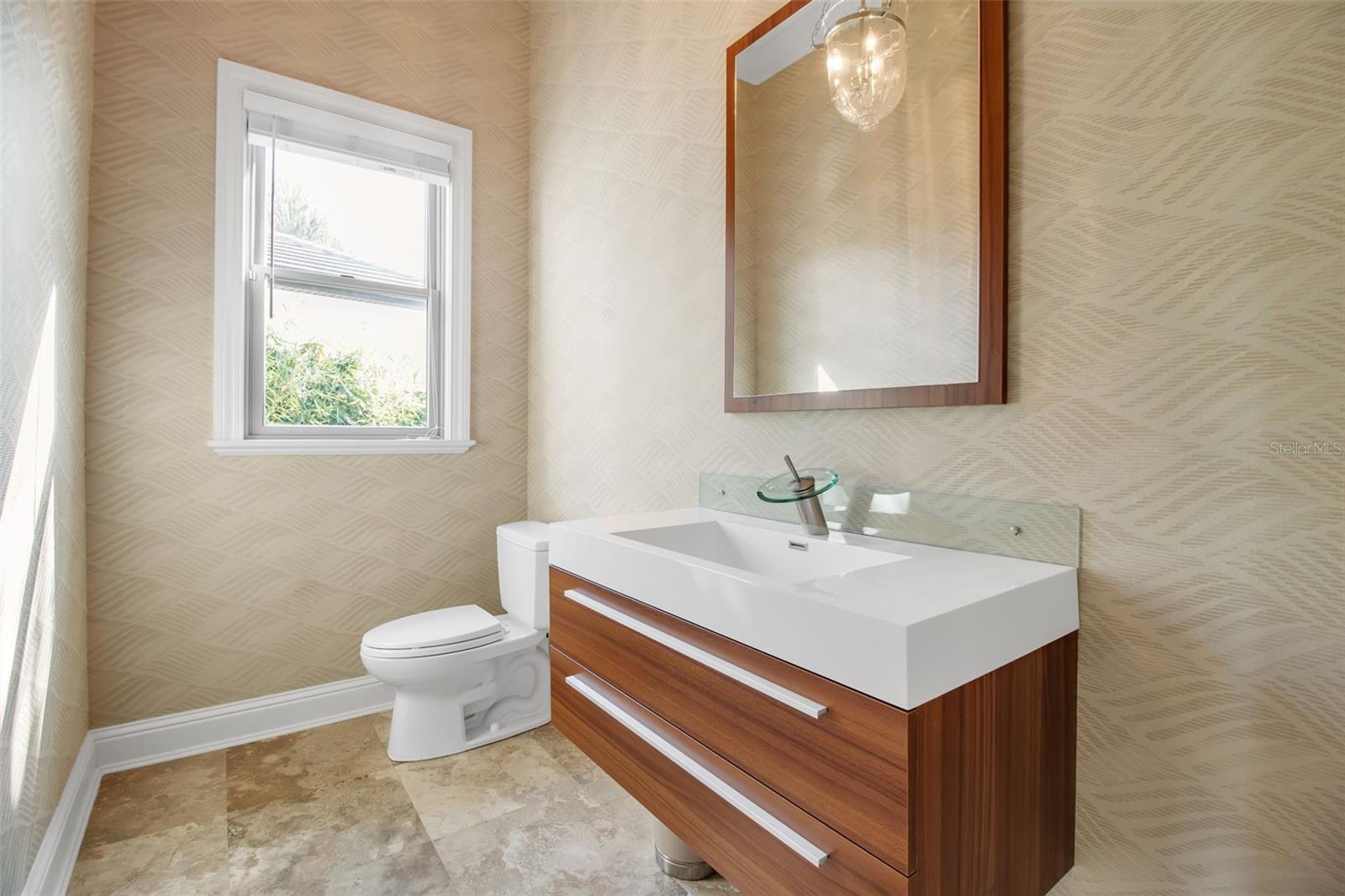 A4677509 Property Photo