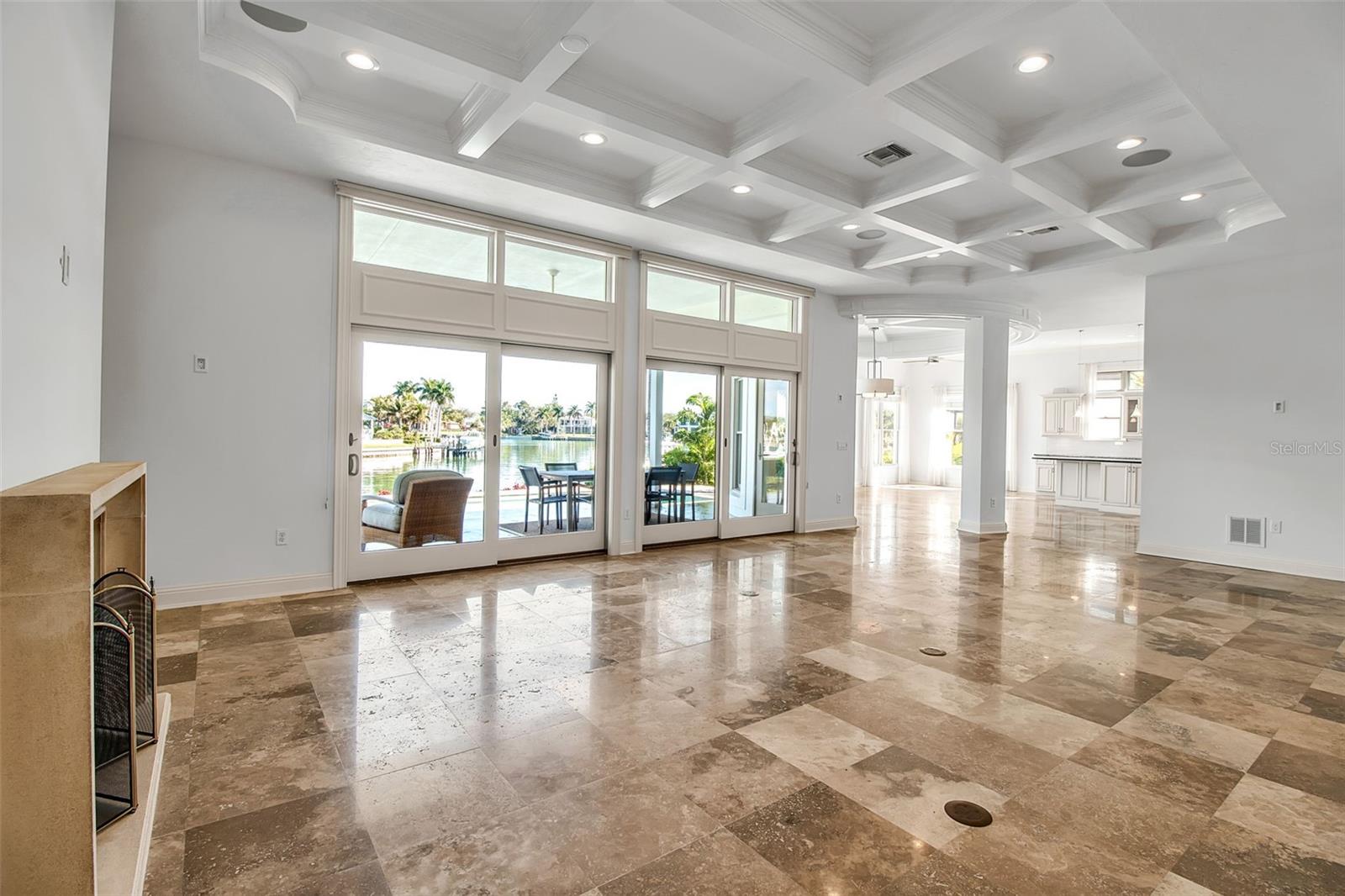 A4677509 Property Photo