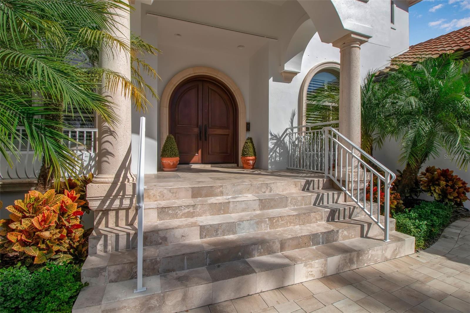 A4677509 Property Photo