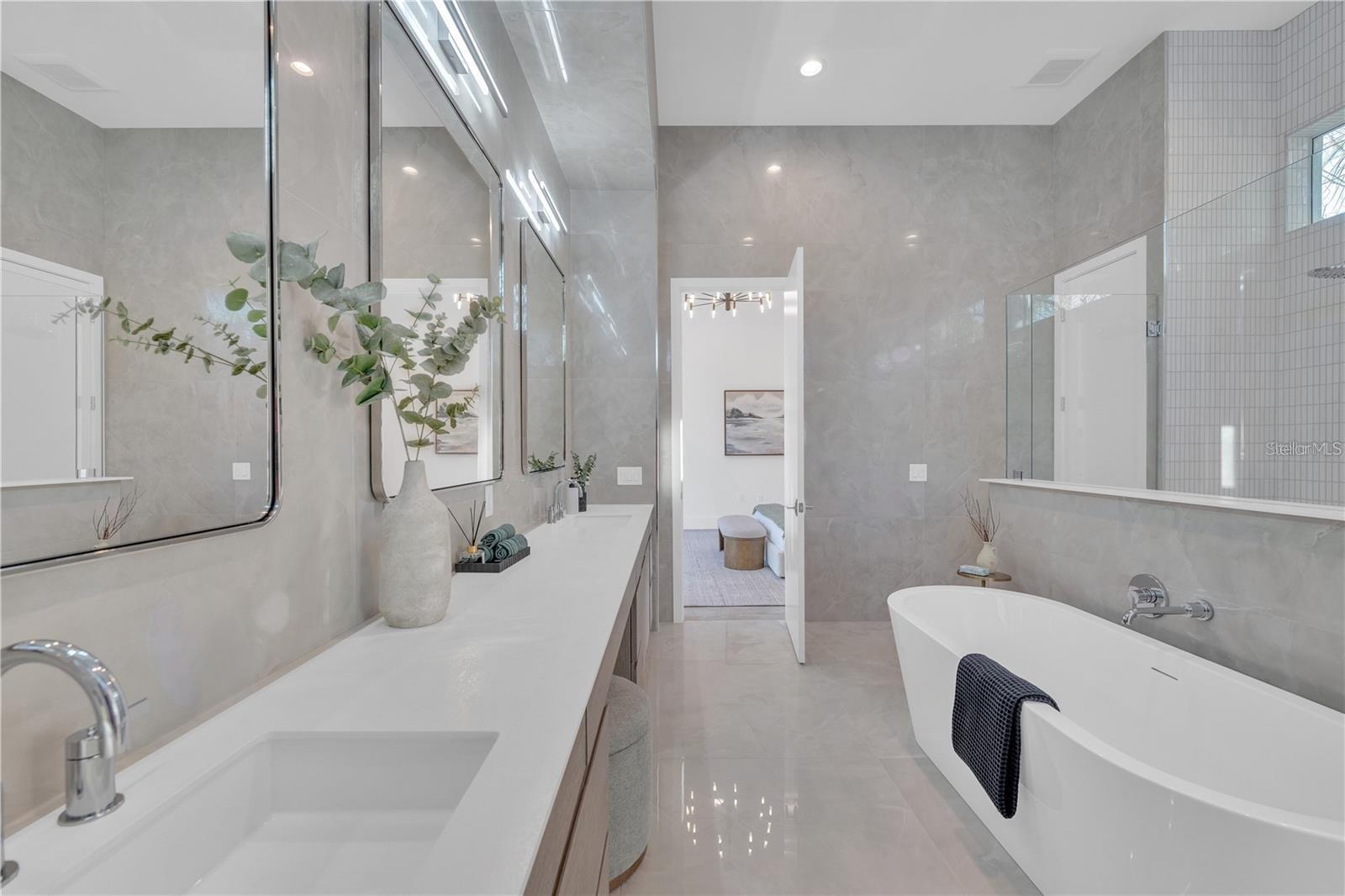 A4677510 Property Photo