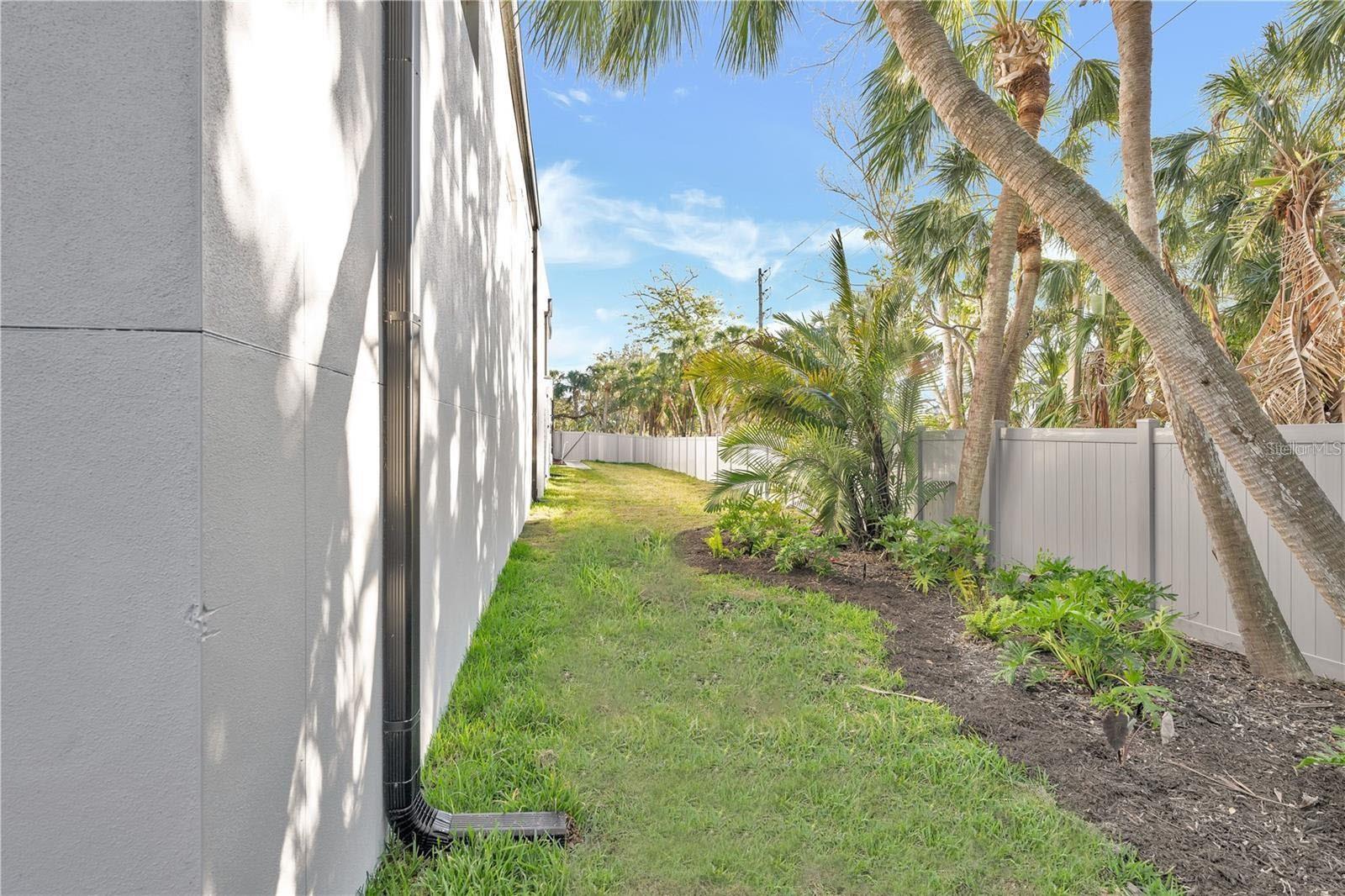 A4677510 Property Photo