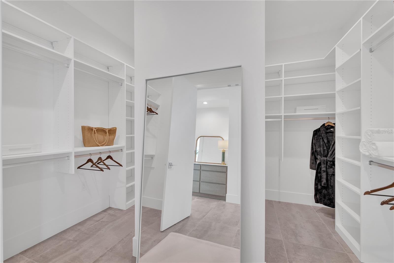 A4677510 Property Photo