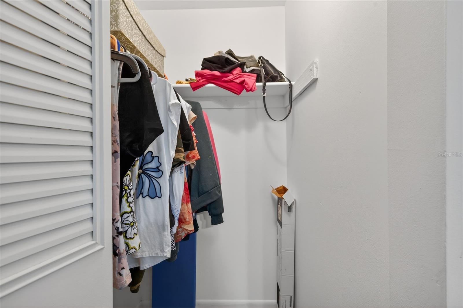 TB8462615 Property Photo