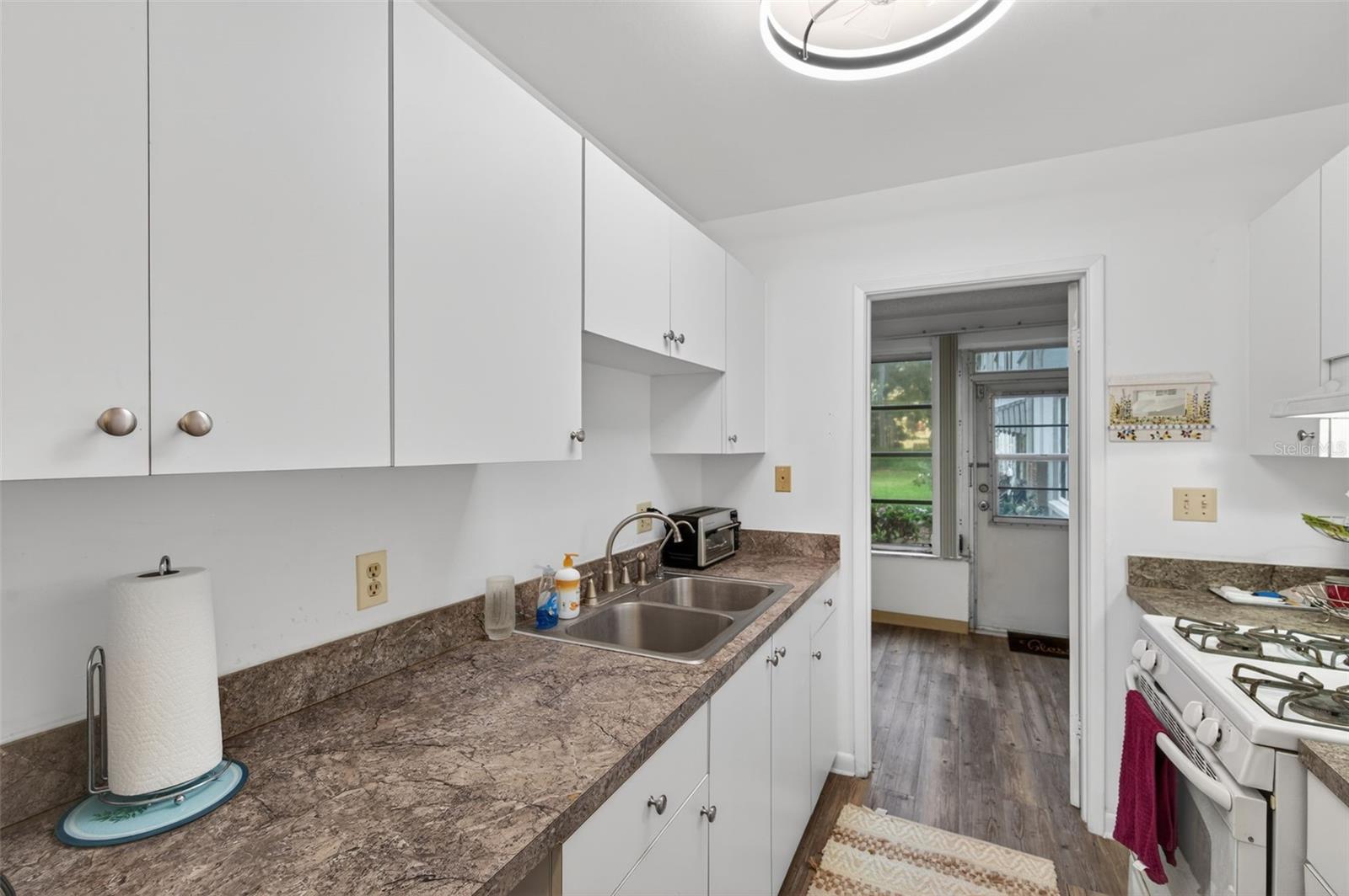 TB8462615 Property Photo