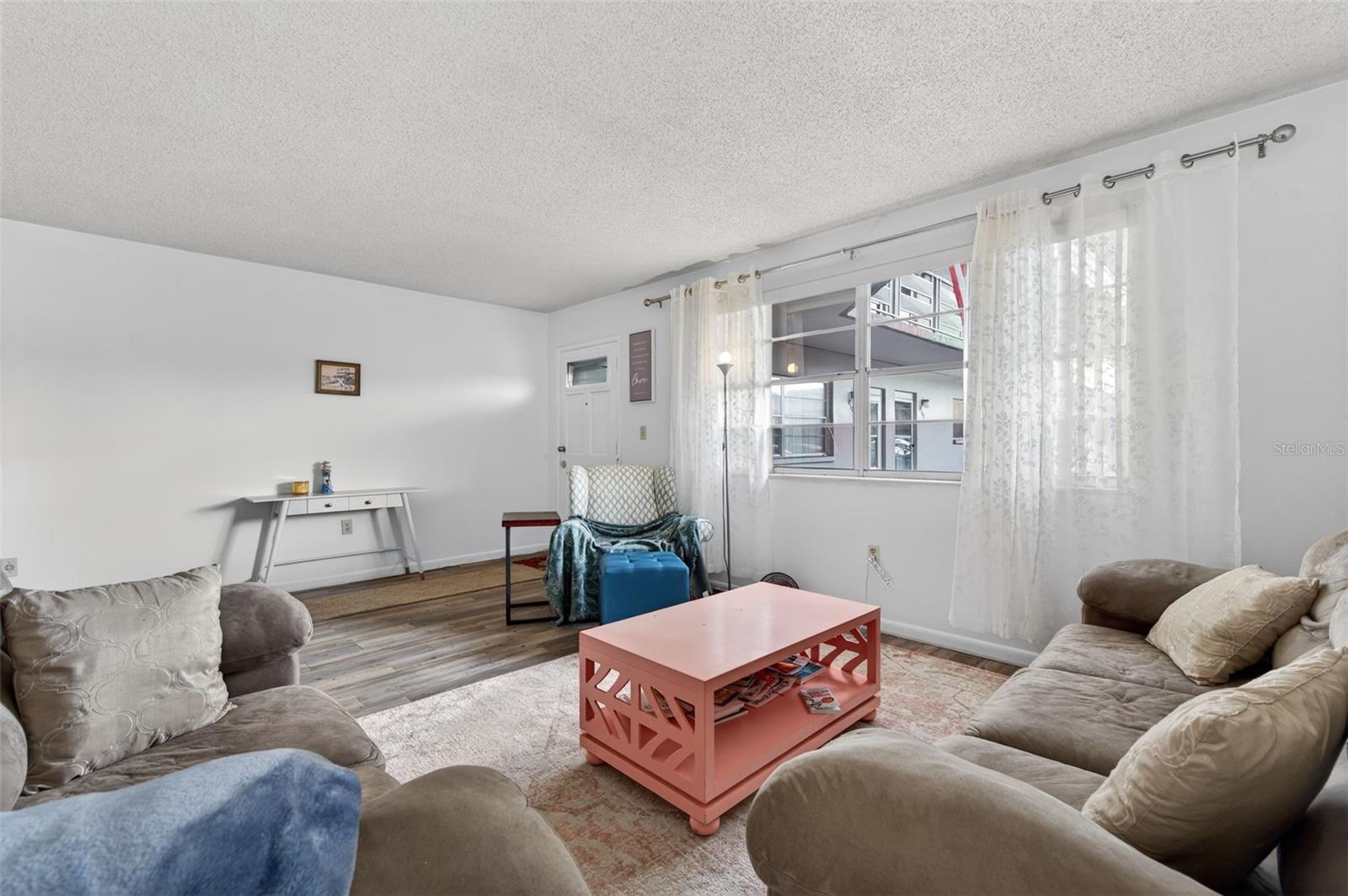 TB8462615 Property Photo