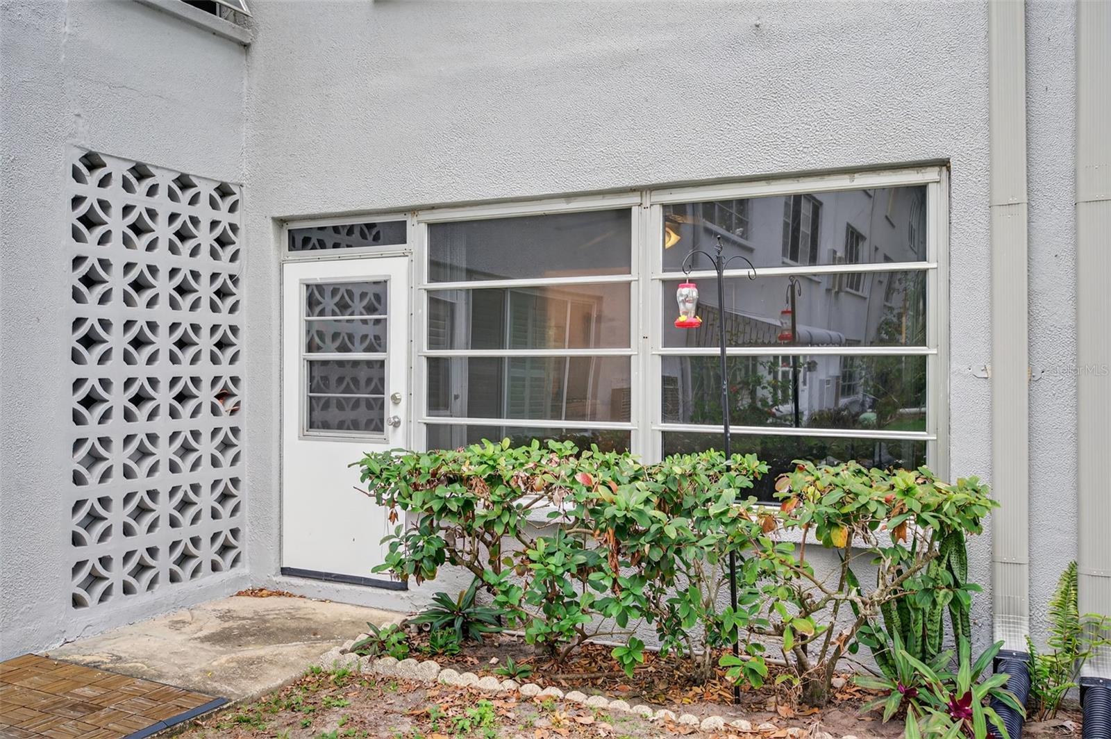 TB8462615 Property Photo