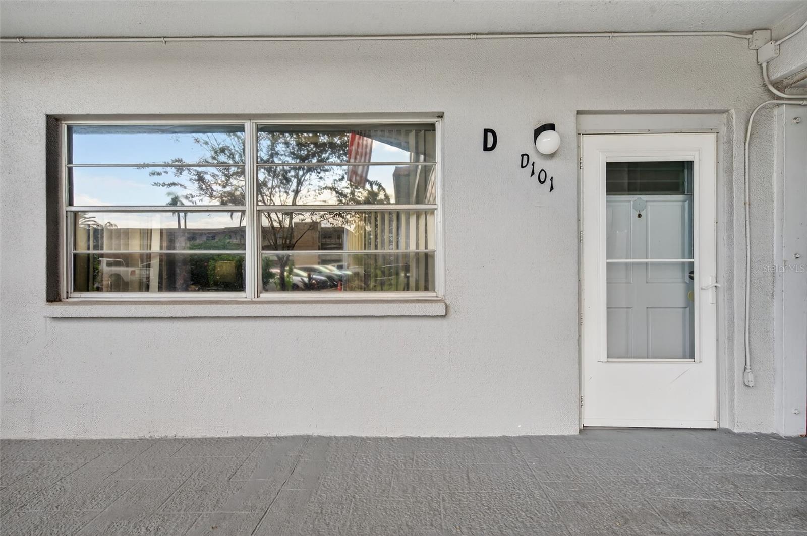 TB8462615 Property Photo