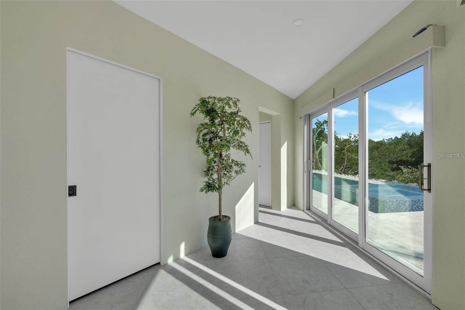 A4677512 Property Photo