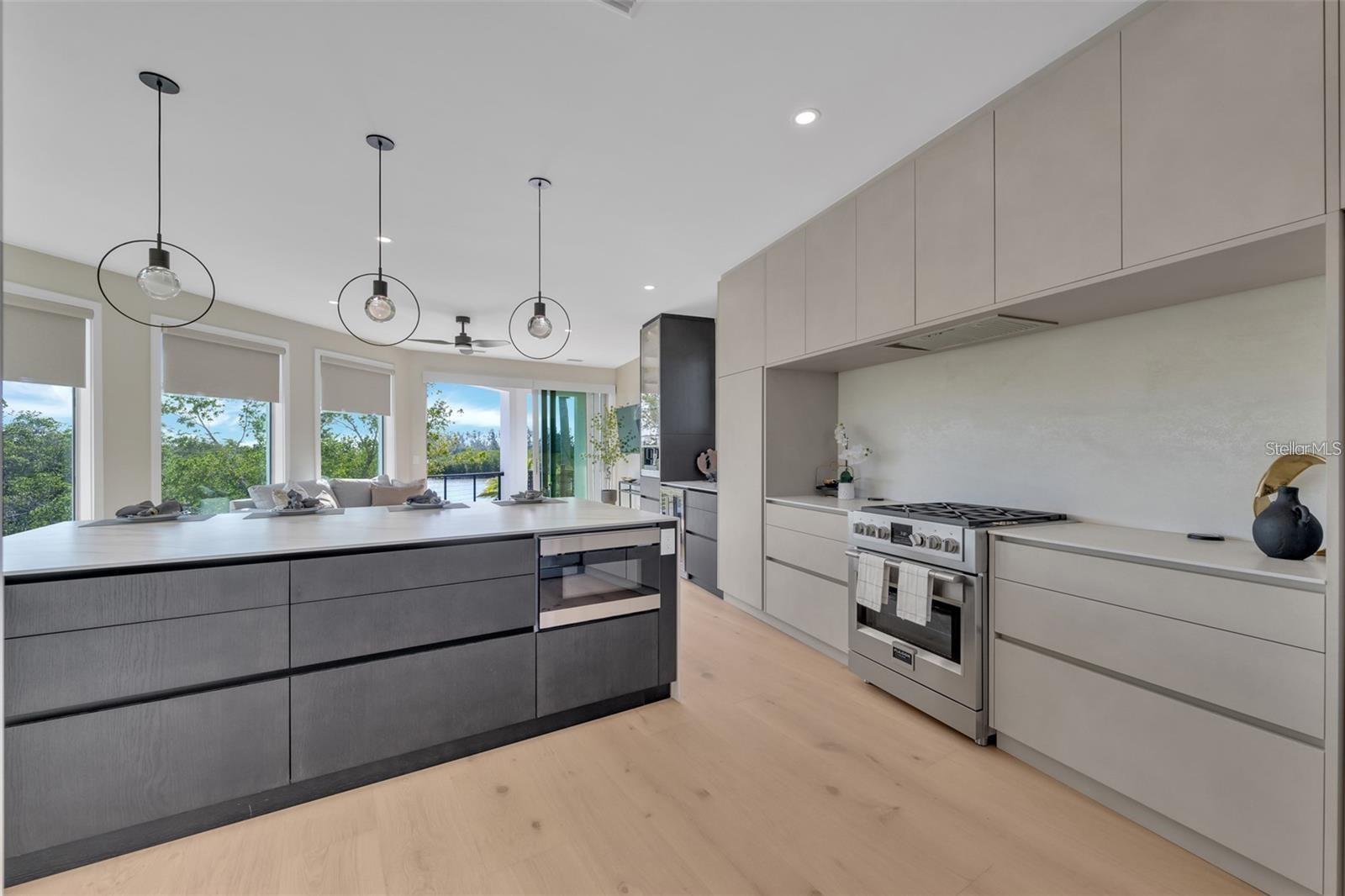 A4677512 Property Photo