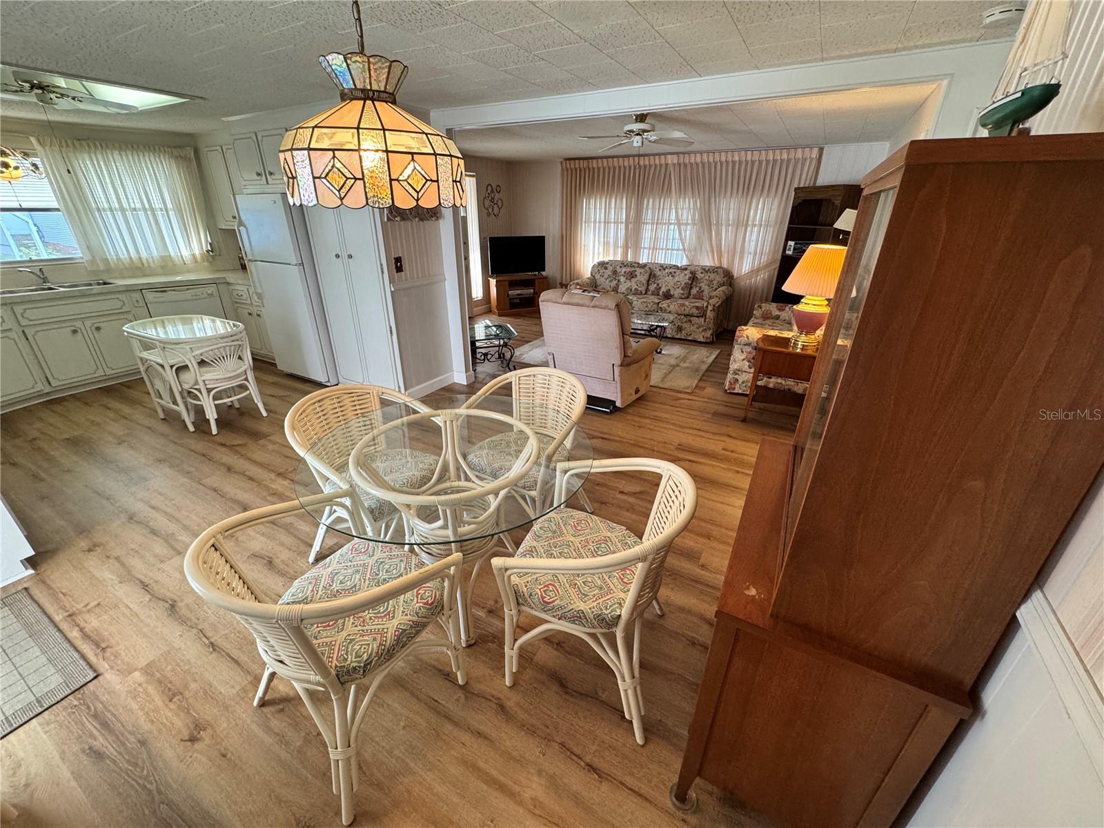 TB8462618 Property Photo